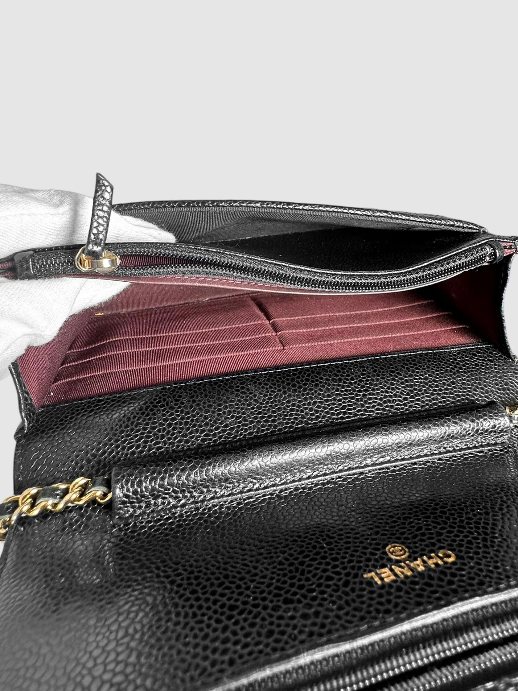 Quilted Classic Wallet on Chain