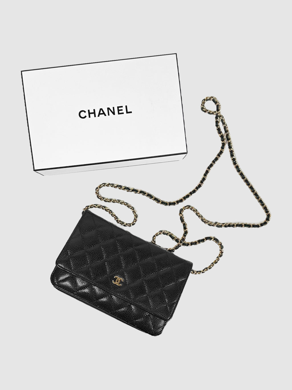 Quilted Classic Wallet on Chain