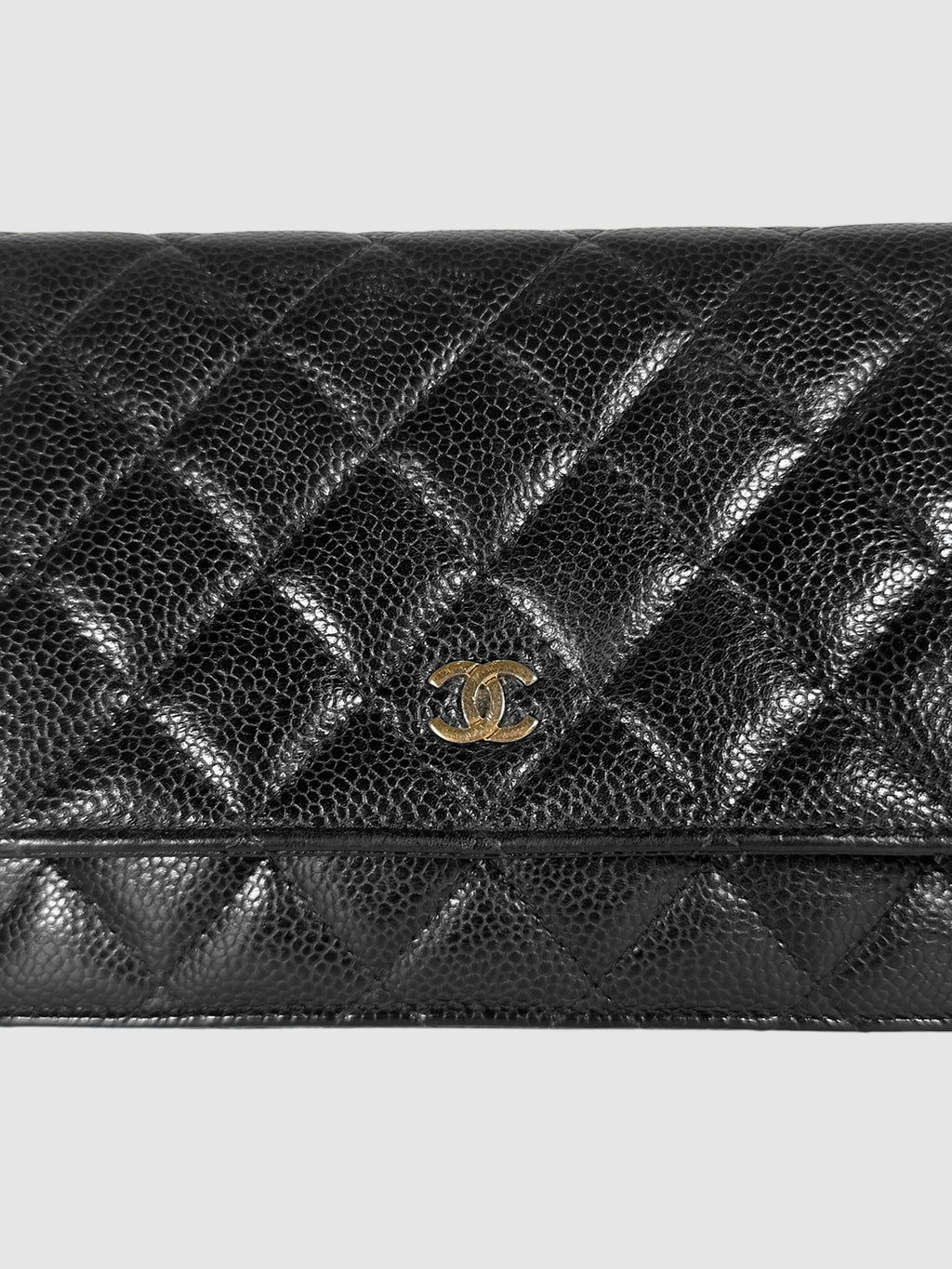 Quilted Classic Wallet on Chain