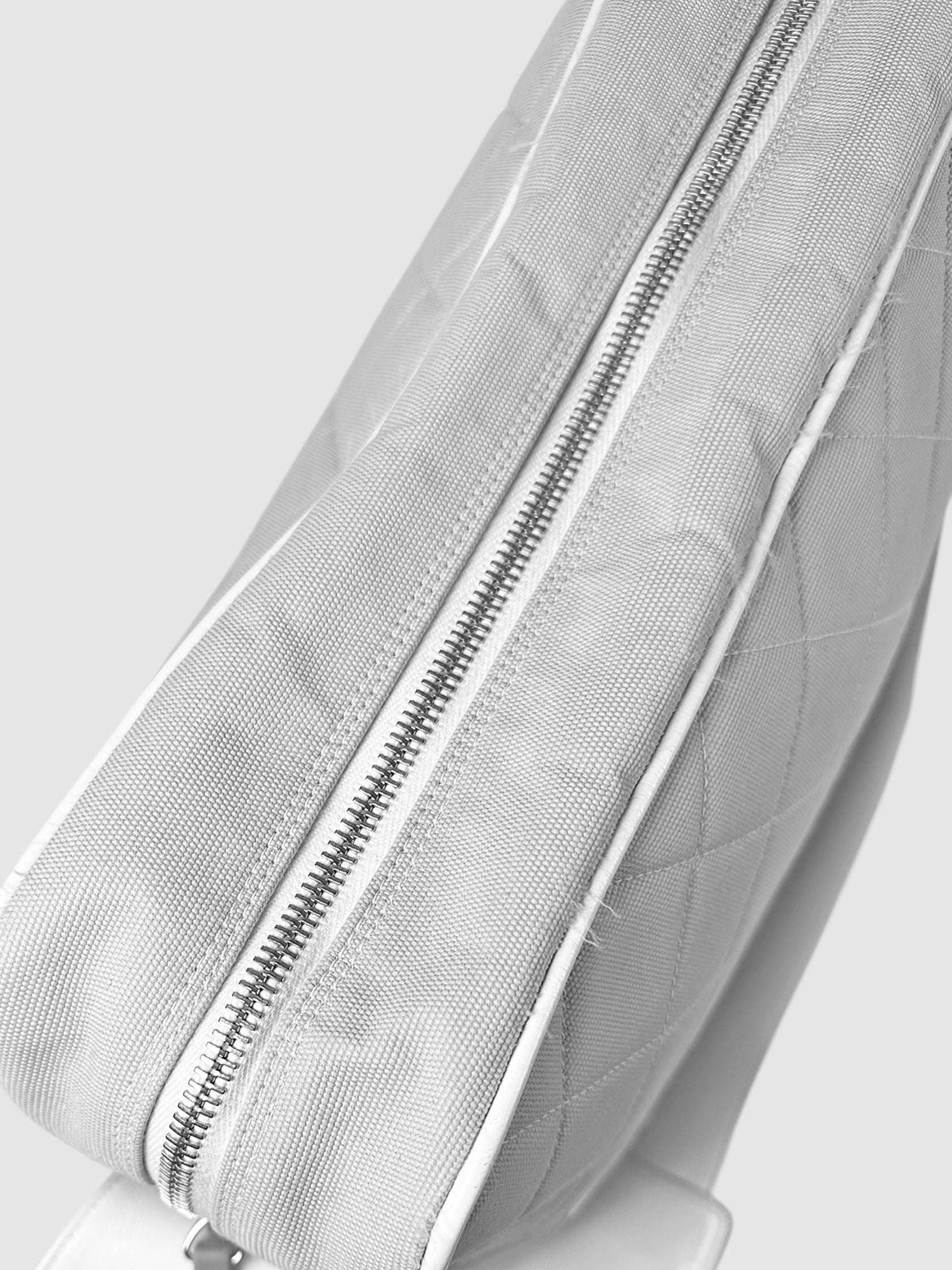 2000-2002 Sports Line Messenger