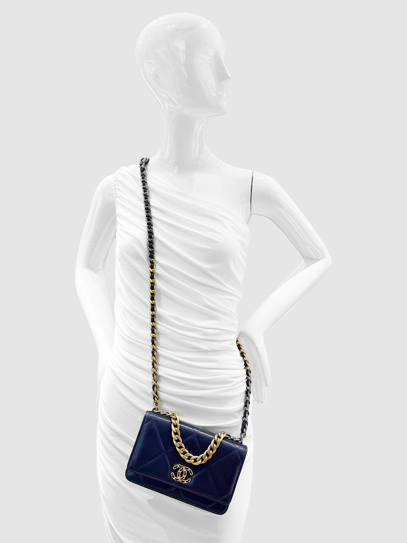 19 Wallet on Chain