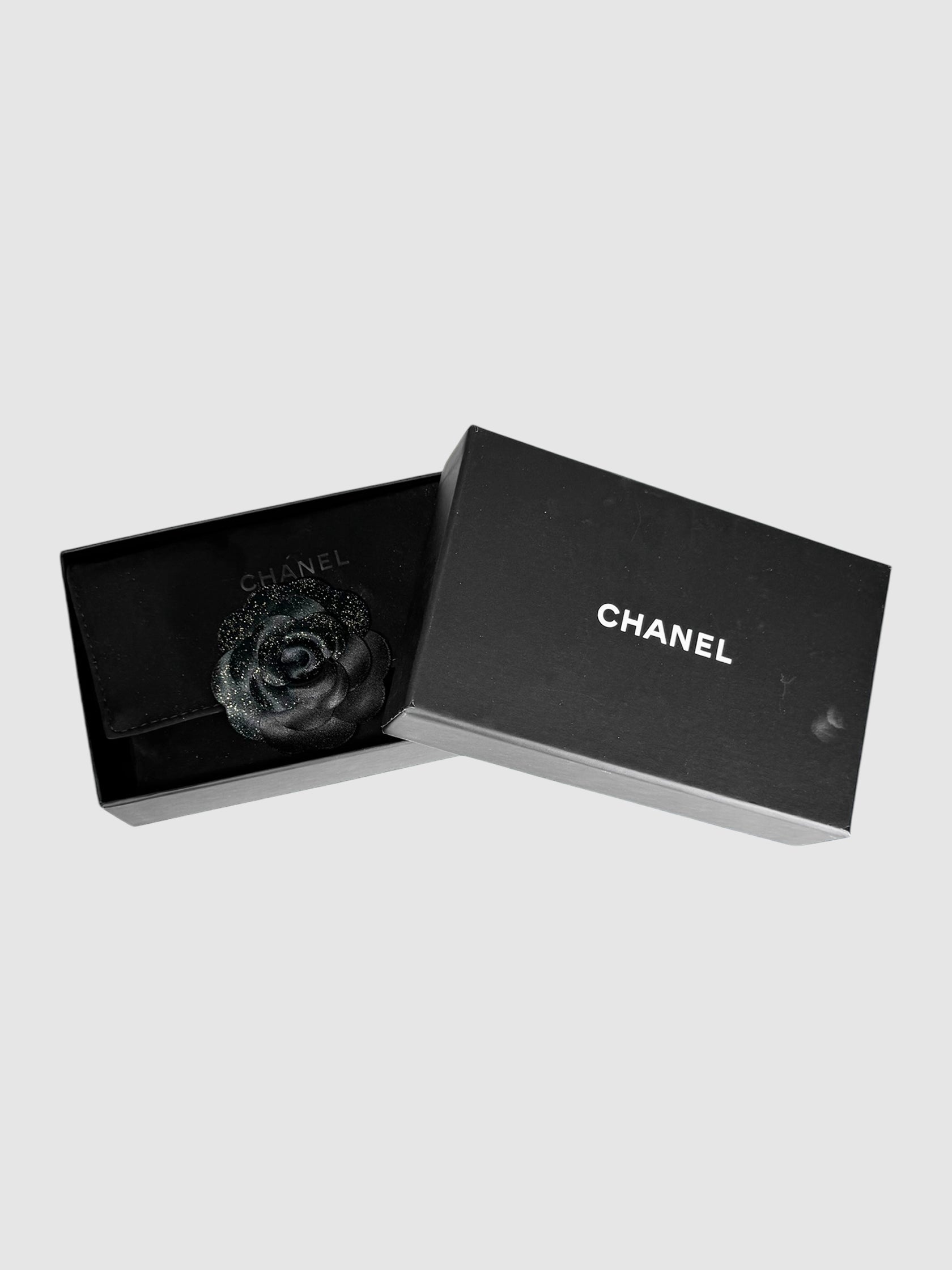 Chanel Black 2019 Quilted Lambskin Leather Boy Coin Pouch Purse Luxury Designer Resale Consignment Toronto