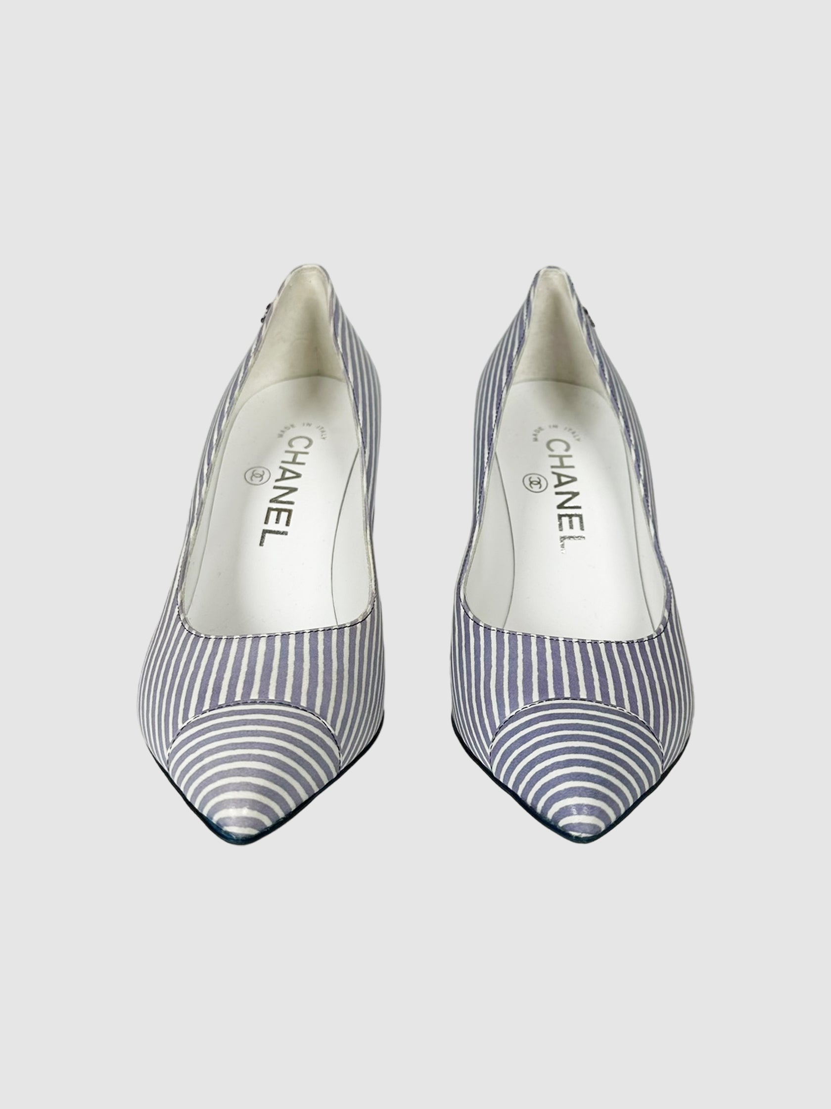 2014 Interlocking CC Logo Pumps - Size 35