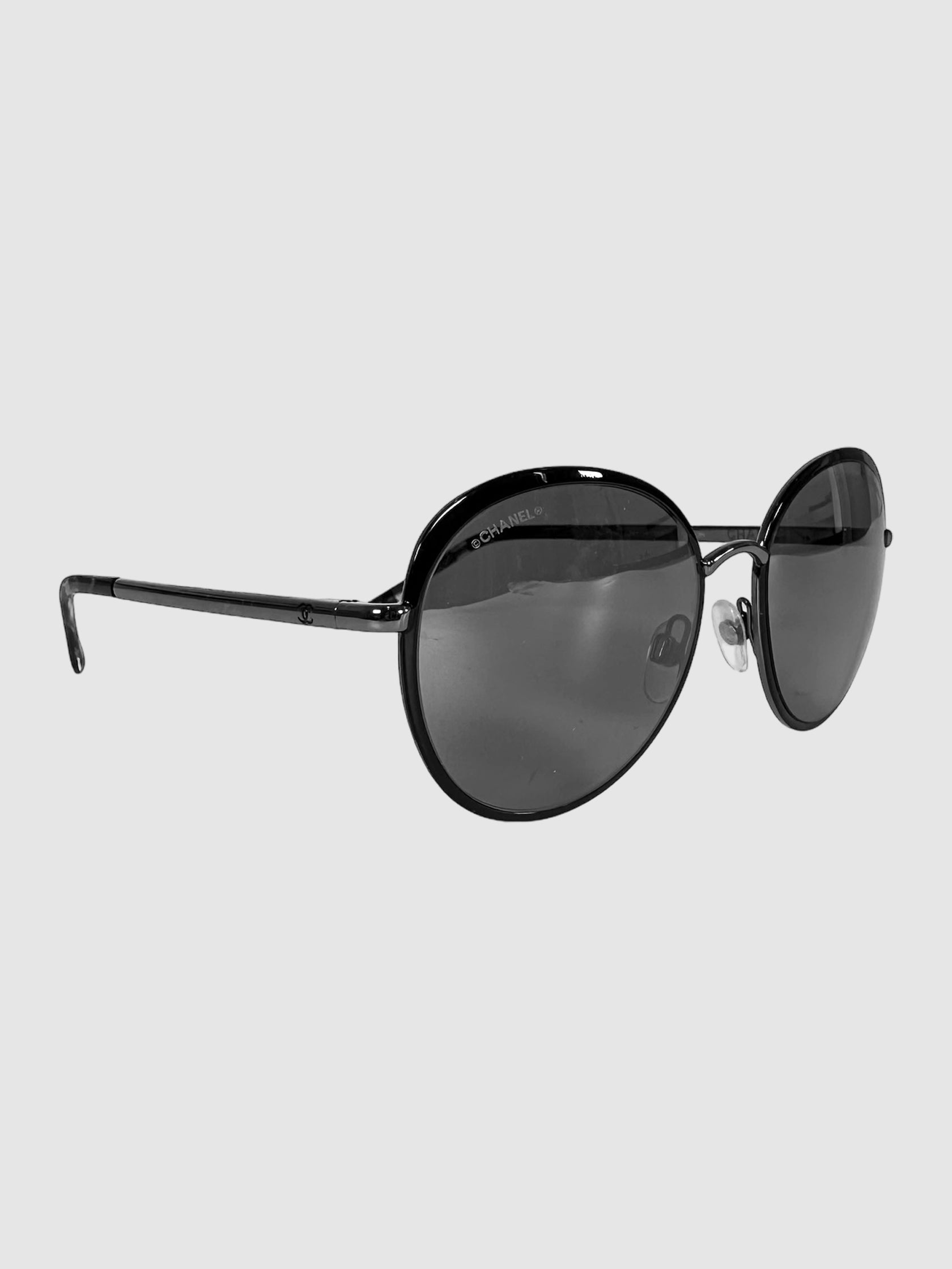 Chanel 4206 c.353/26 Gunmetal Tone Round Interlocking CC Tinted Sunglasses Consignment Secondhand Designer Luxury Resale Toronto Trendy