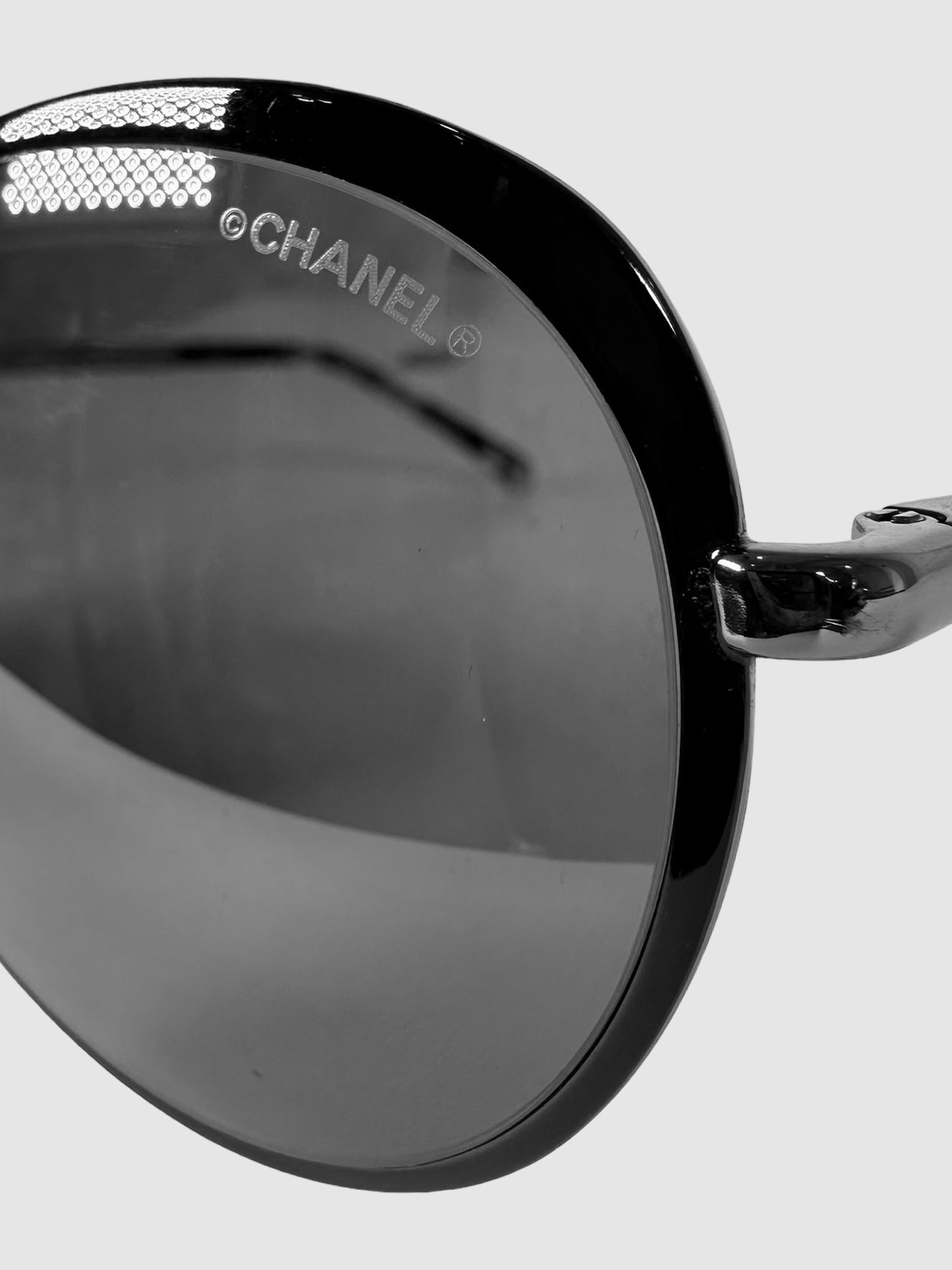 Interlocking CC Logo Tinted Sunglasses