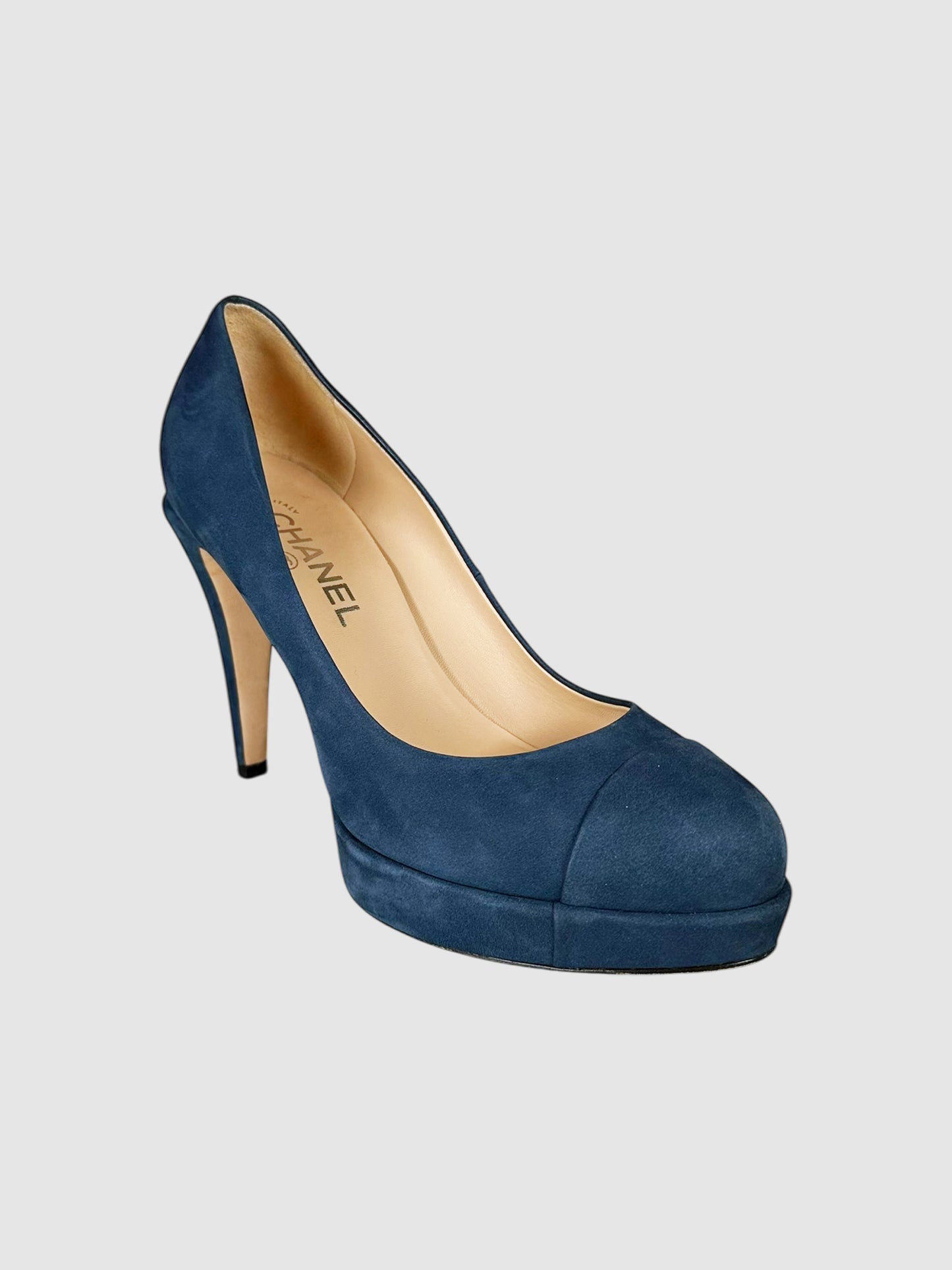 2012 CC Logo Suede Platform Pumps - Size 39.5