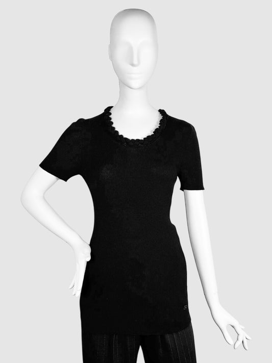 Ruffle Neckline Short Sleeve Top - Size 44