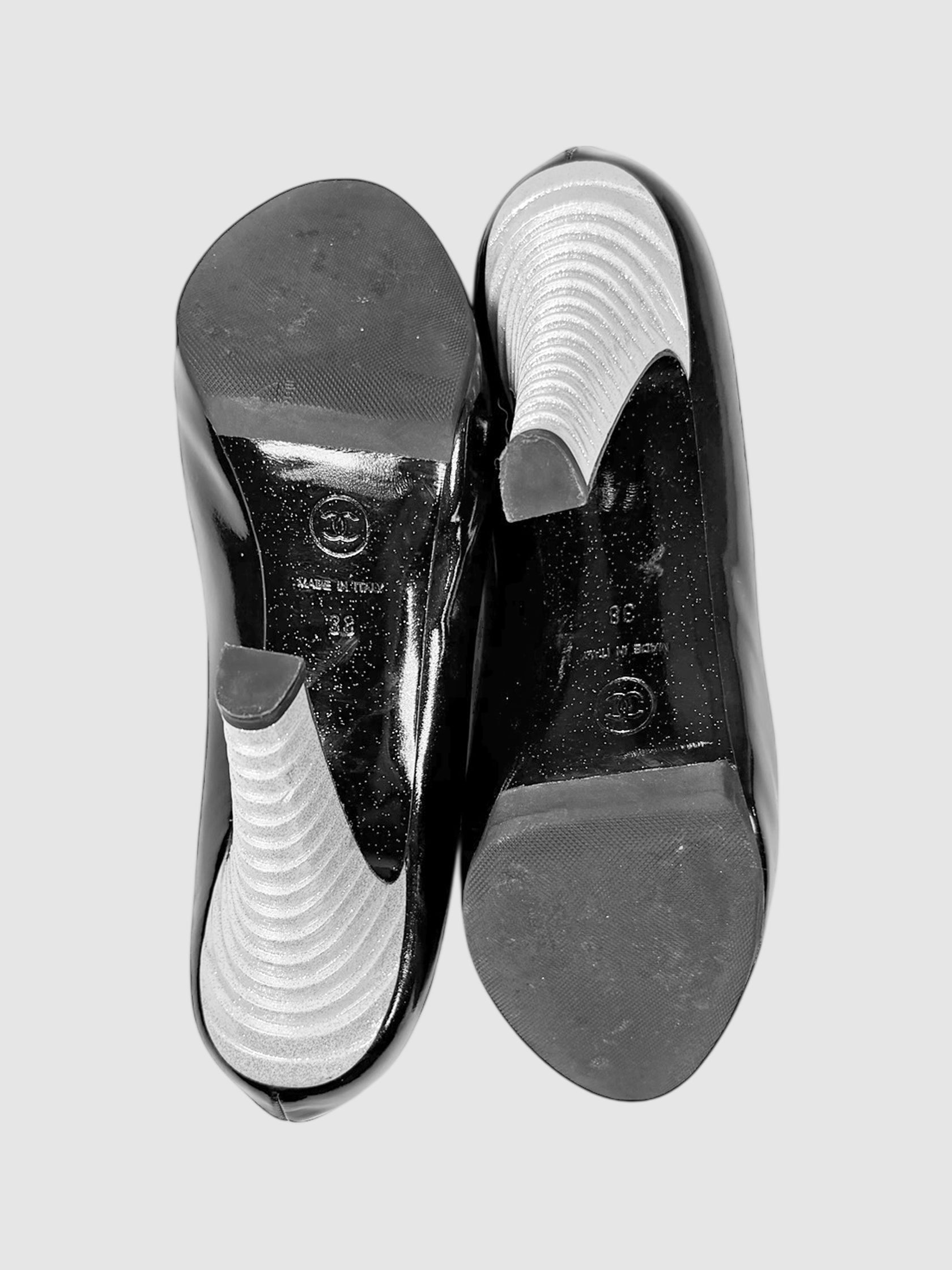 Patent Glittery Pumps