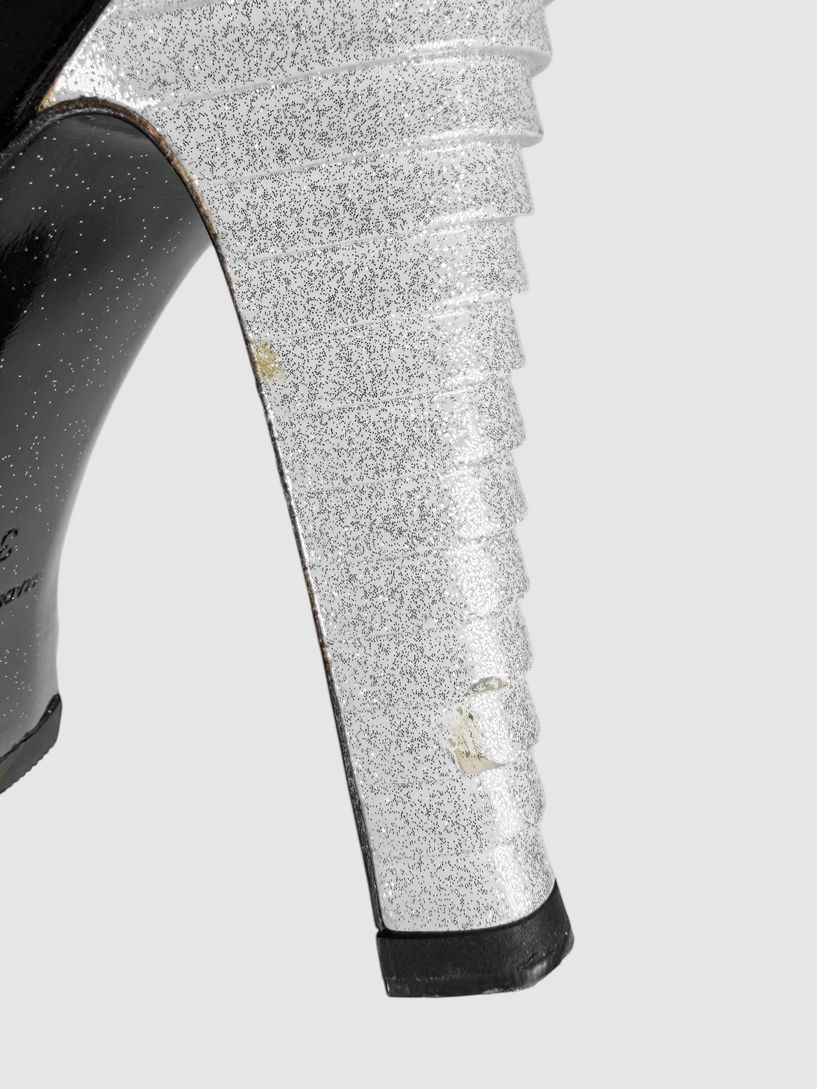 Patent Glittery Pumps