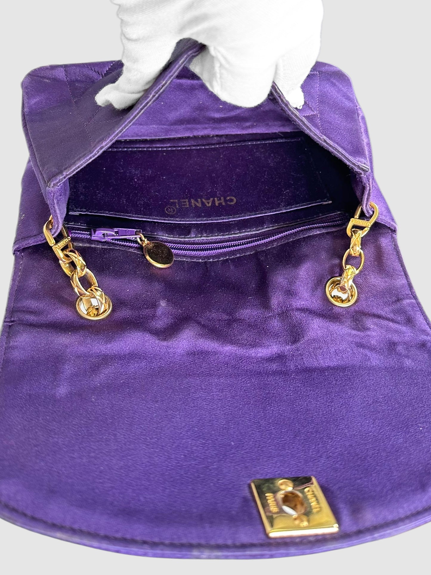 1989-1981 24K Gold Chain Strap Bag