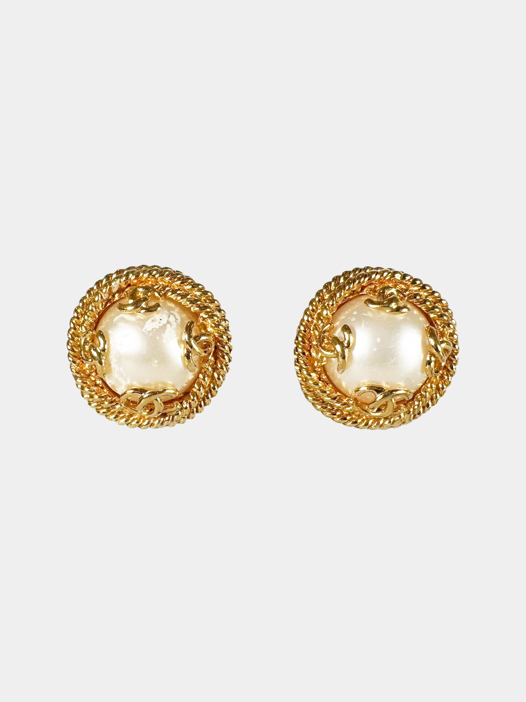 Chanel 1995 Gold-Tone Faux Pearl Clip-On Earrings Luxury Designer Resale Vintage Jewellery Jewelry Secondhand Toronto