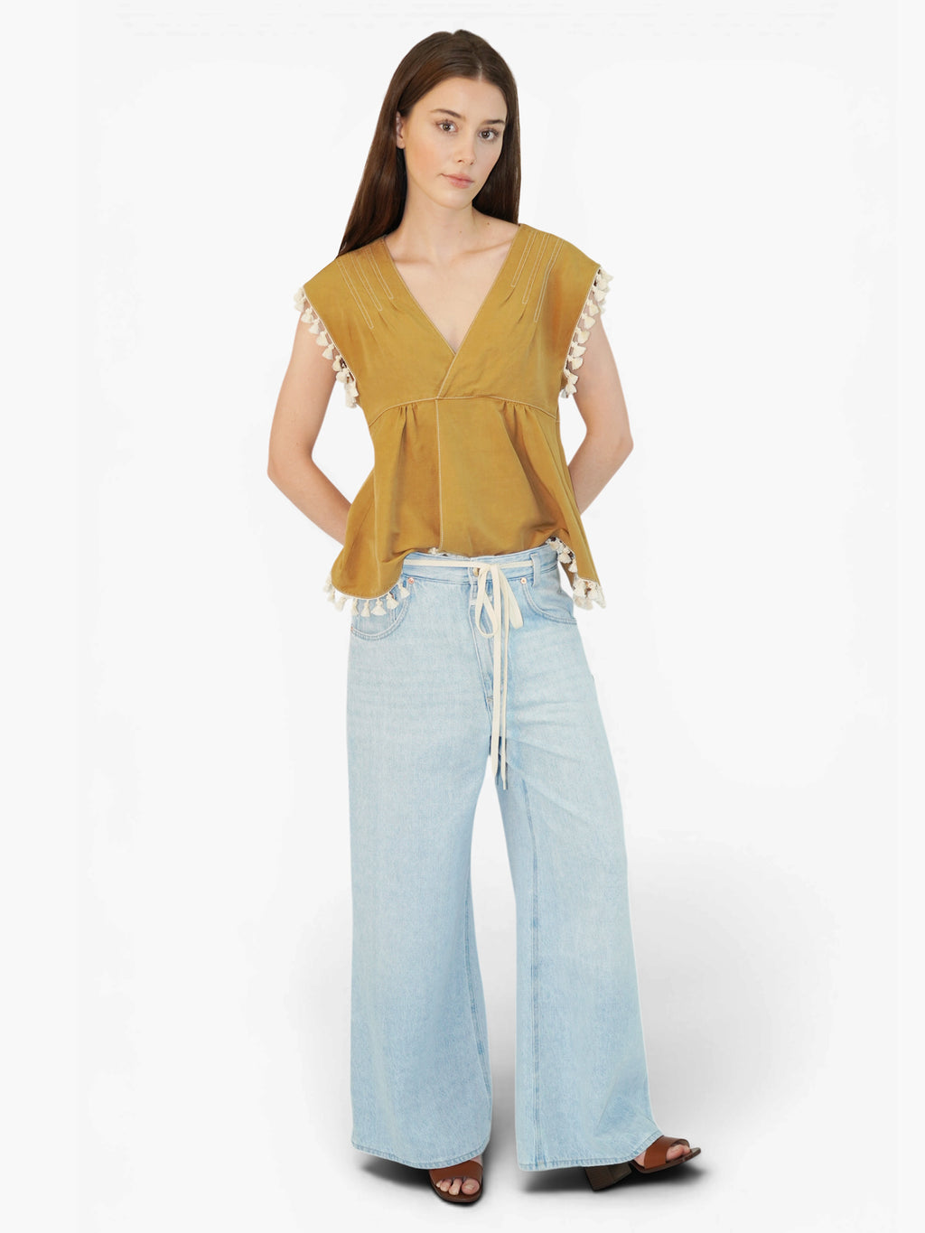 Morus Wide Leg Jeans