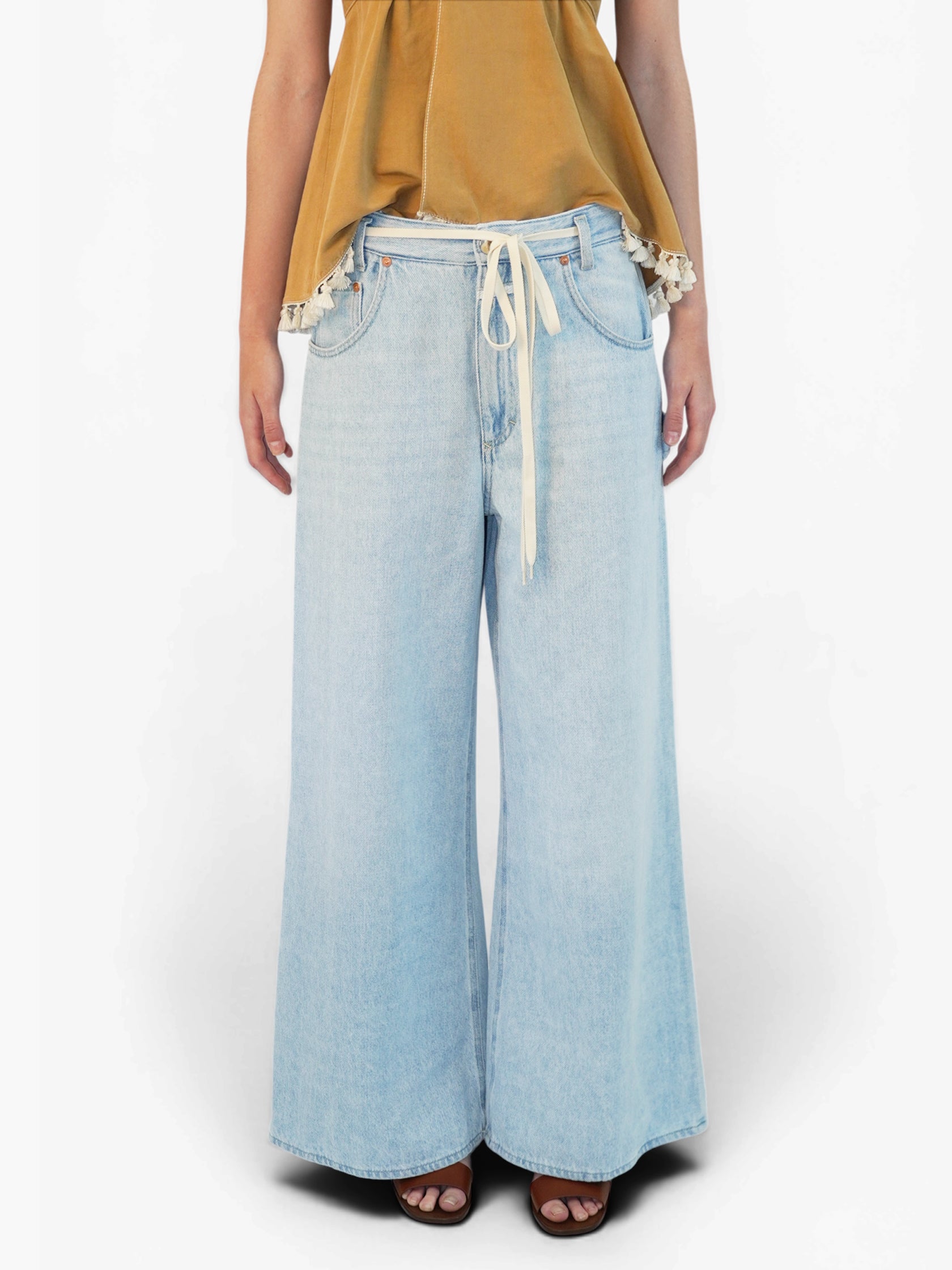 Morus Wide Leg Jeans
