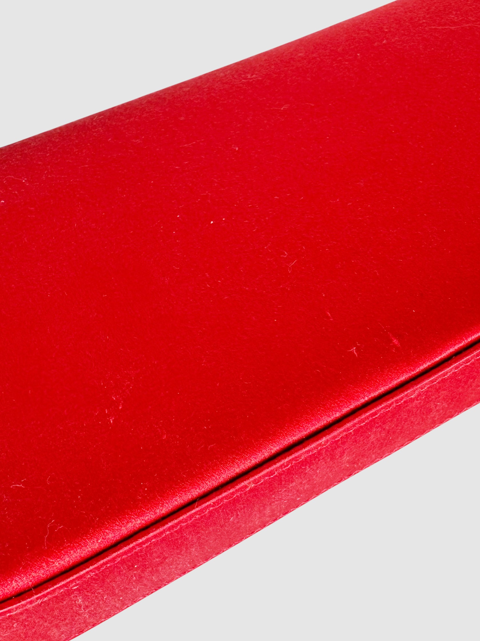 Gothisi Satin Clutch