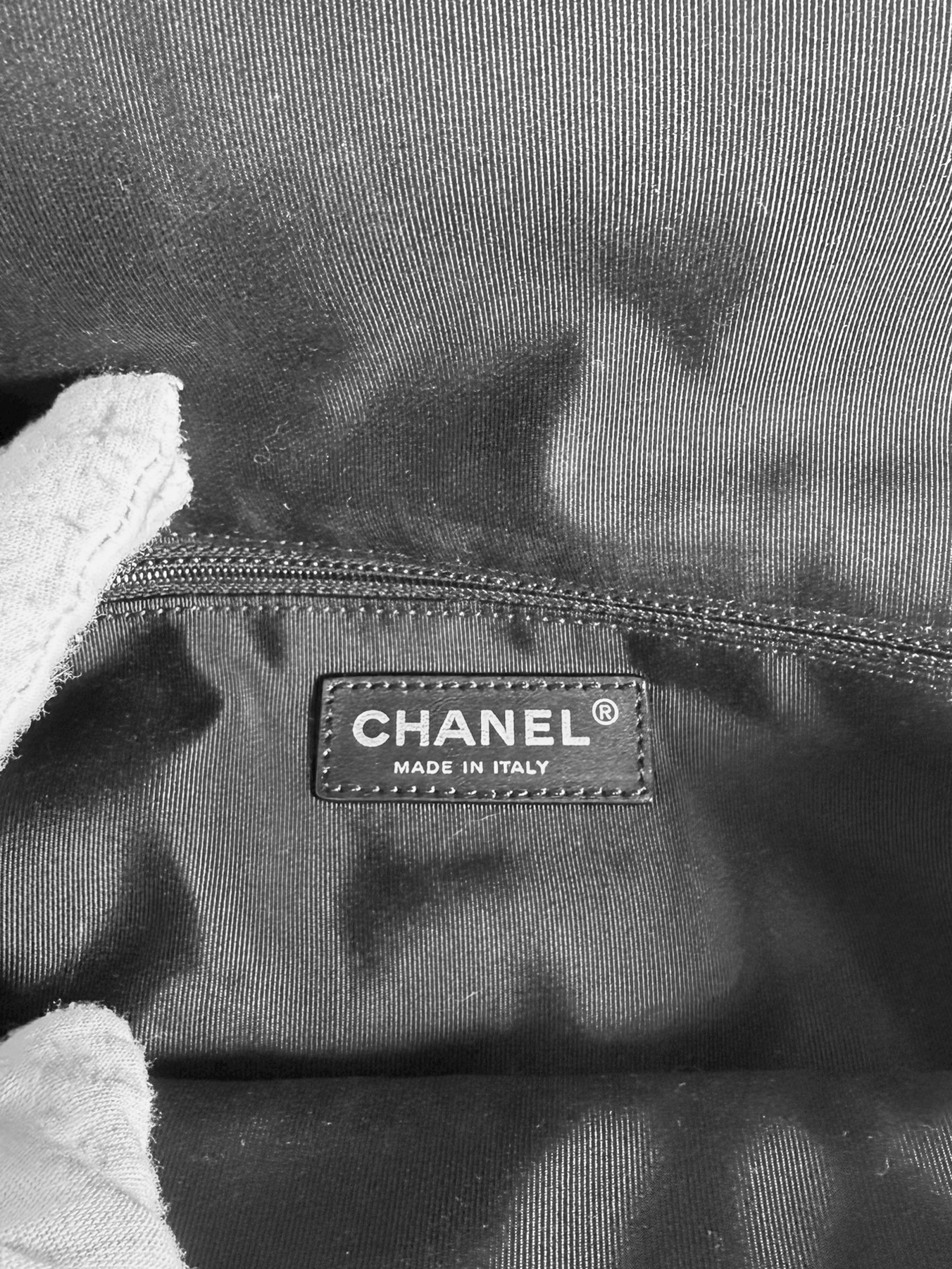 Chic Quilt Frame Bag