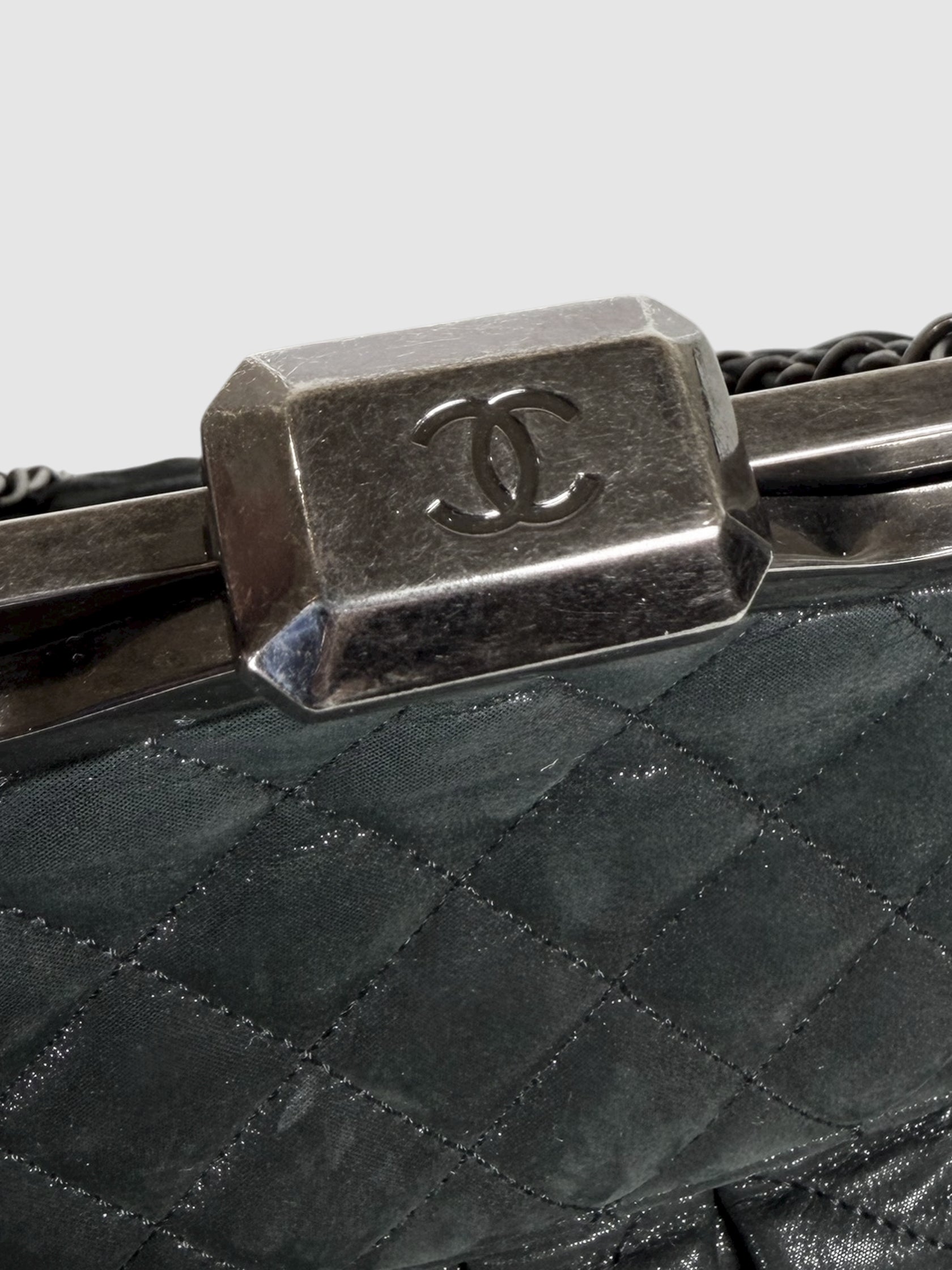 Chic Quilt Frame Bag