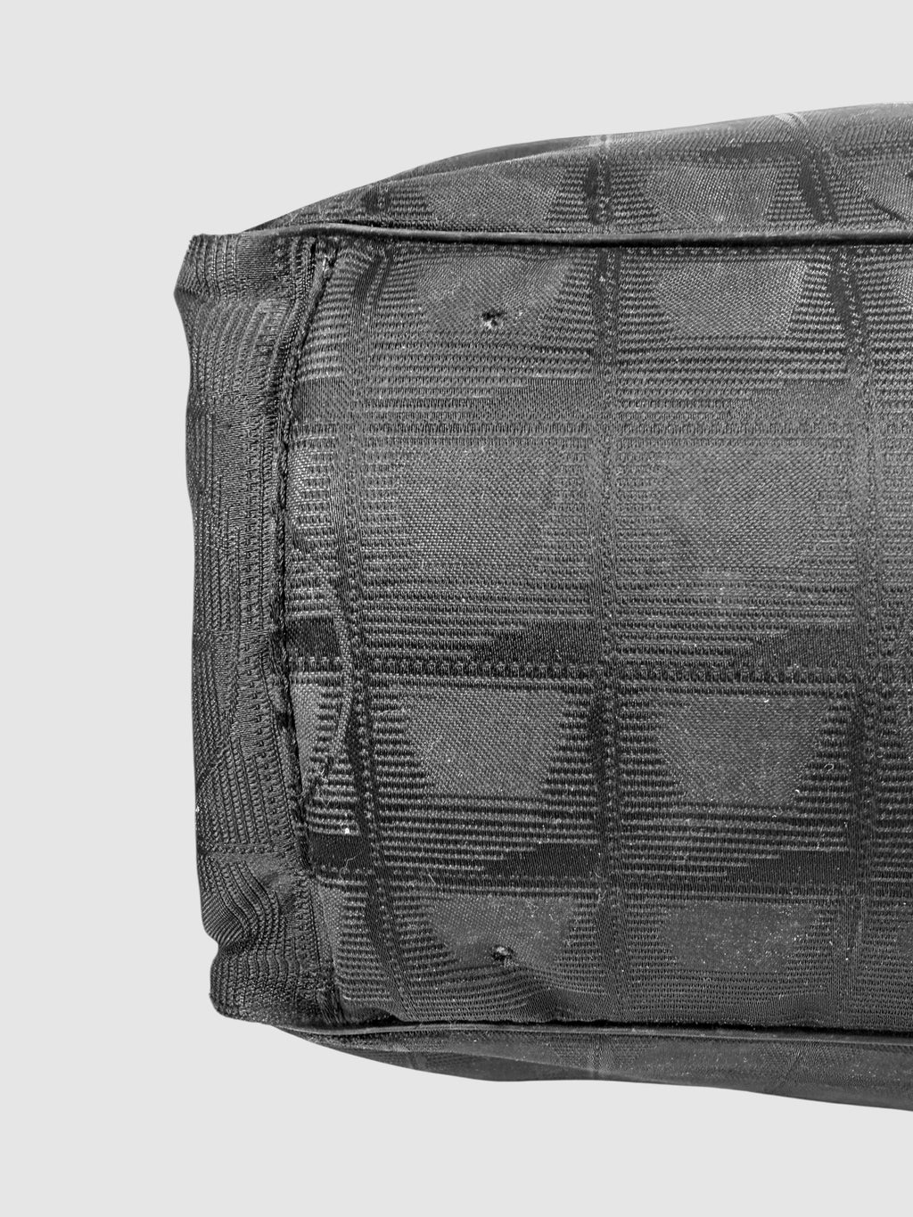 New Travel Line Tote