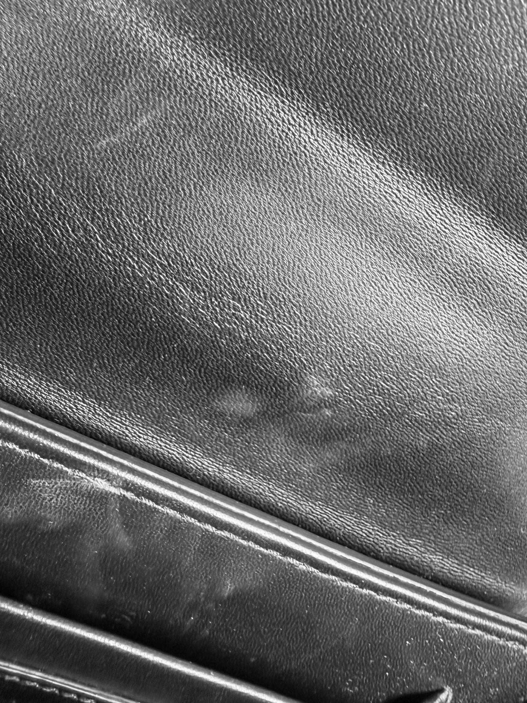 30 Montaigne Box Bag