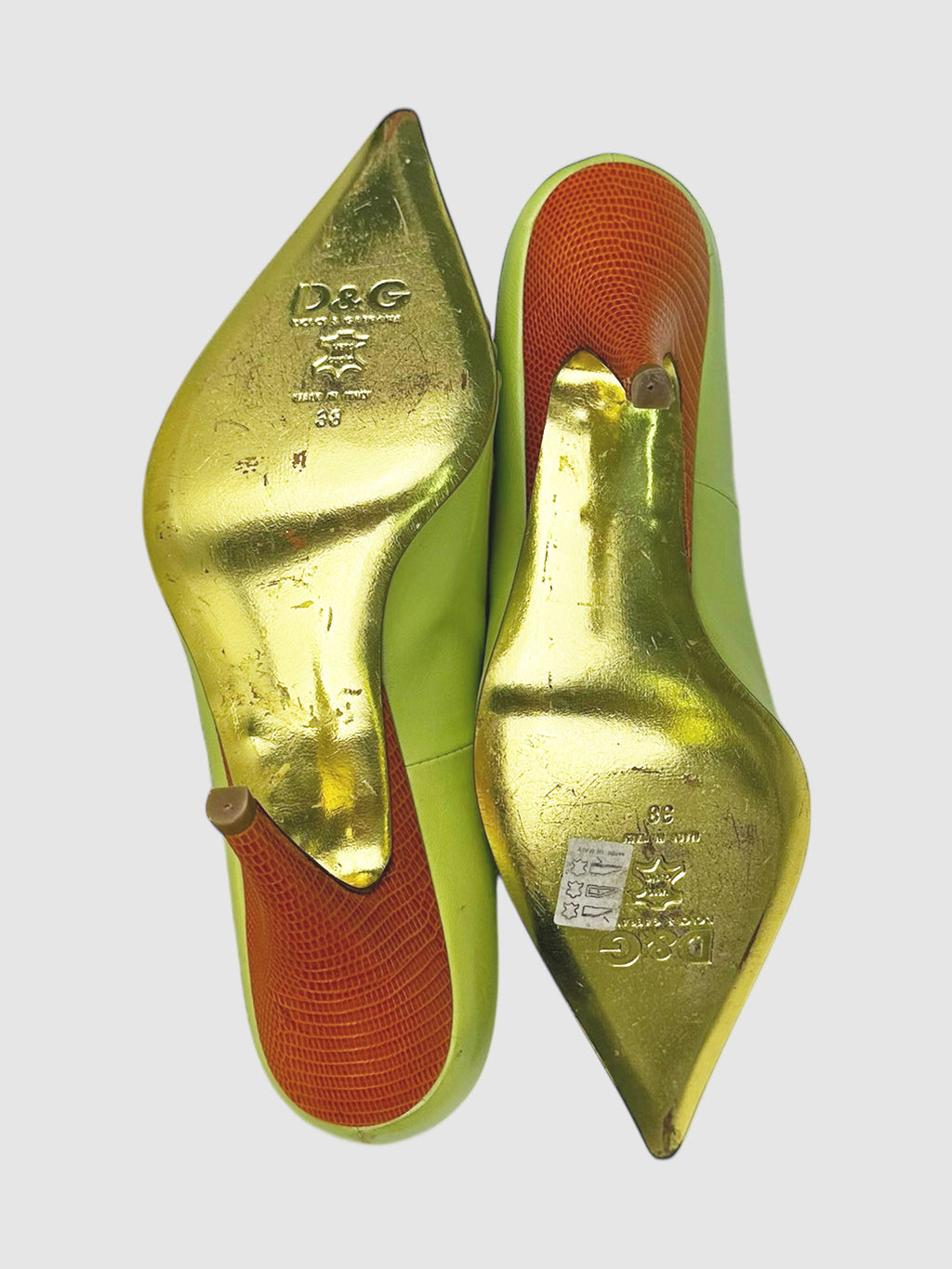 Flower Detail Pointed Toe Pumps