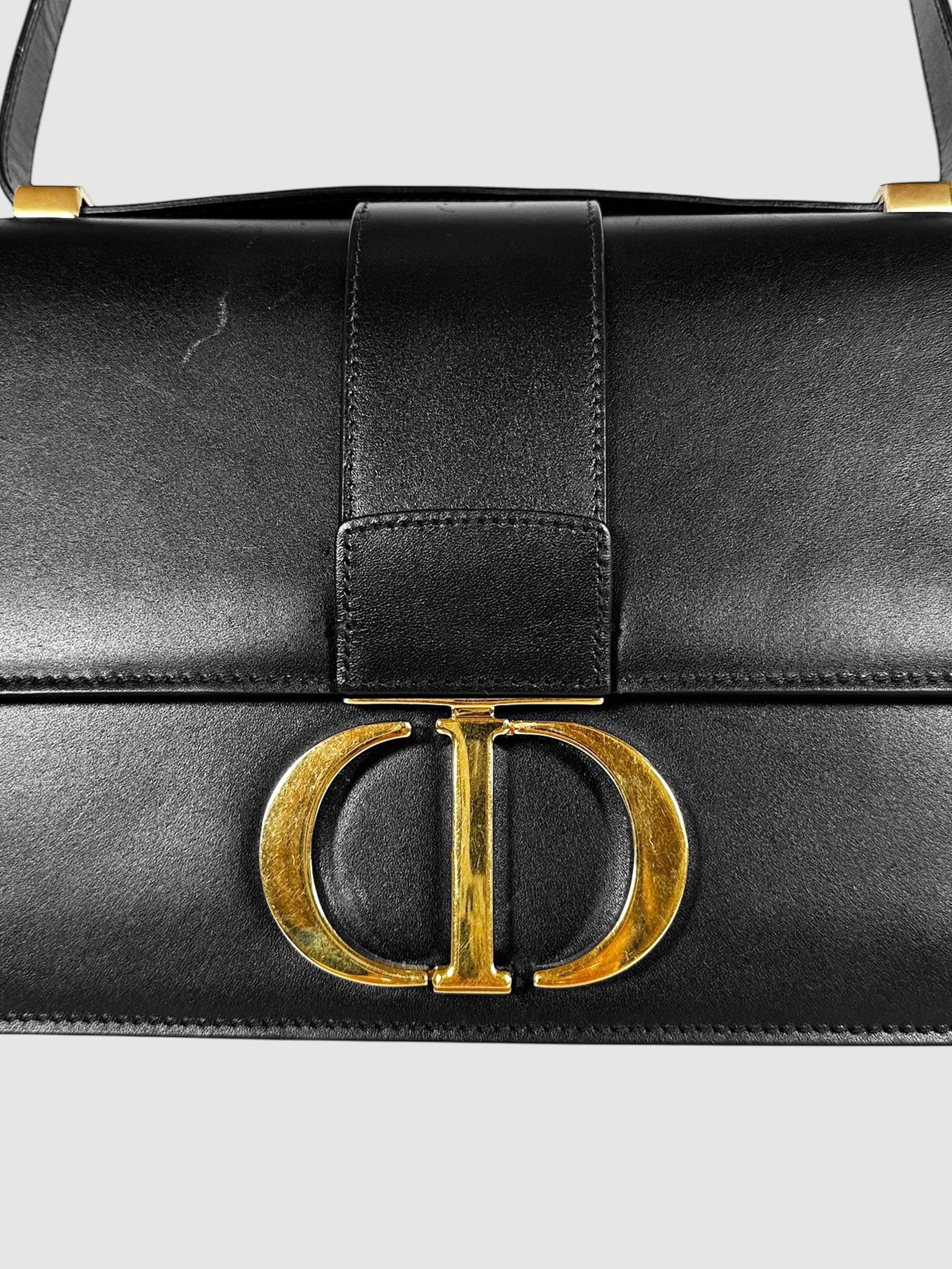 30 Montaigne Flap Bag