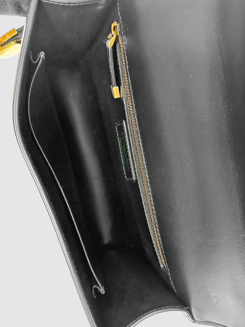 30 Montaigne Flap Bag