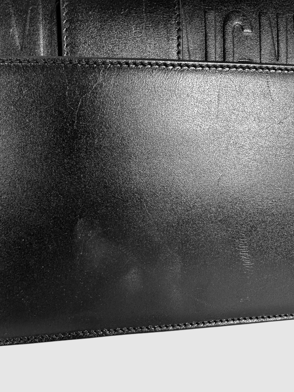 30 Montaigne Flap Bag