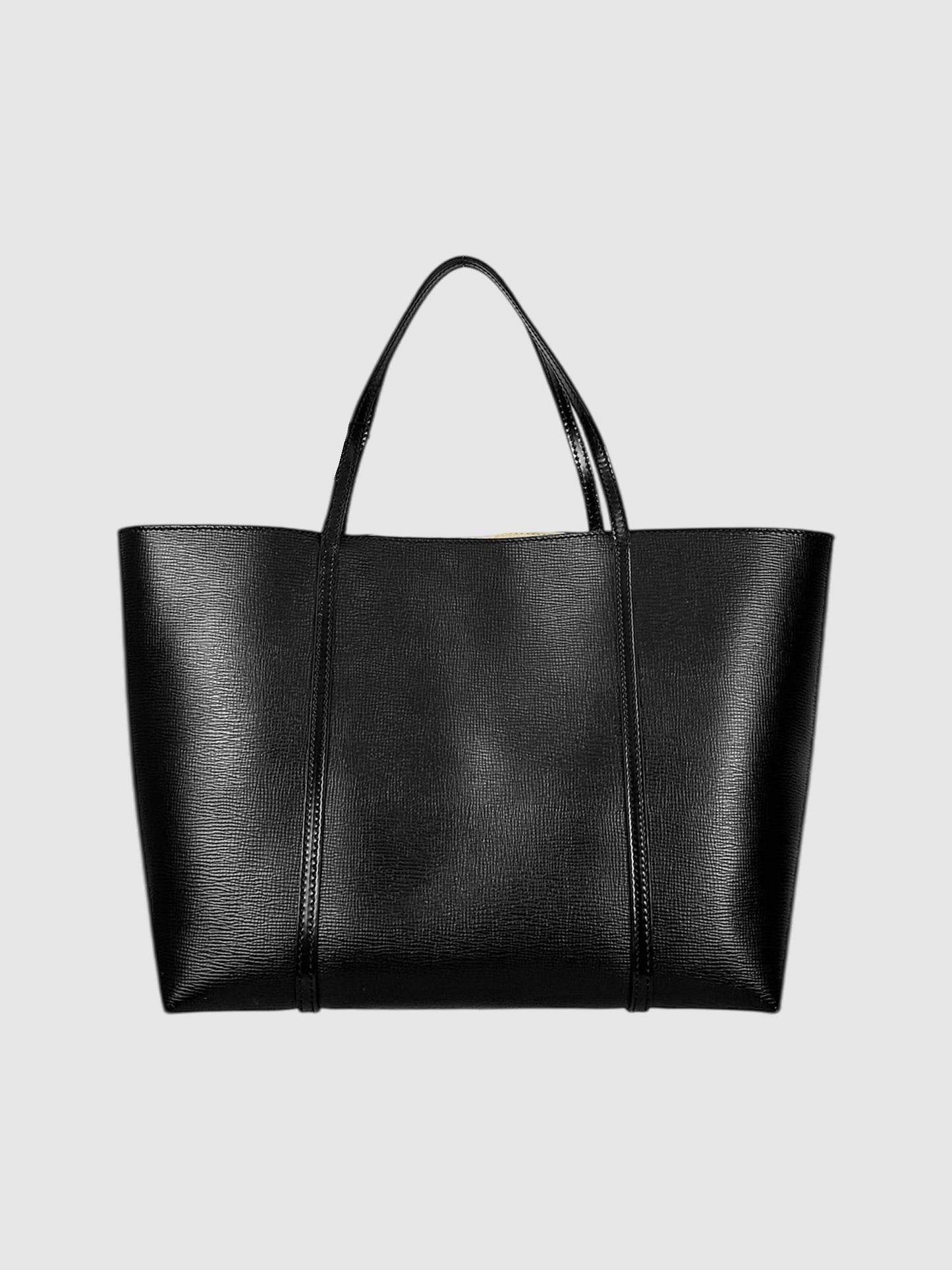 Dauphine Escape Tote Bag