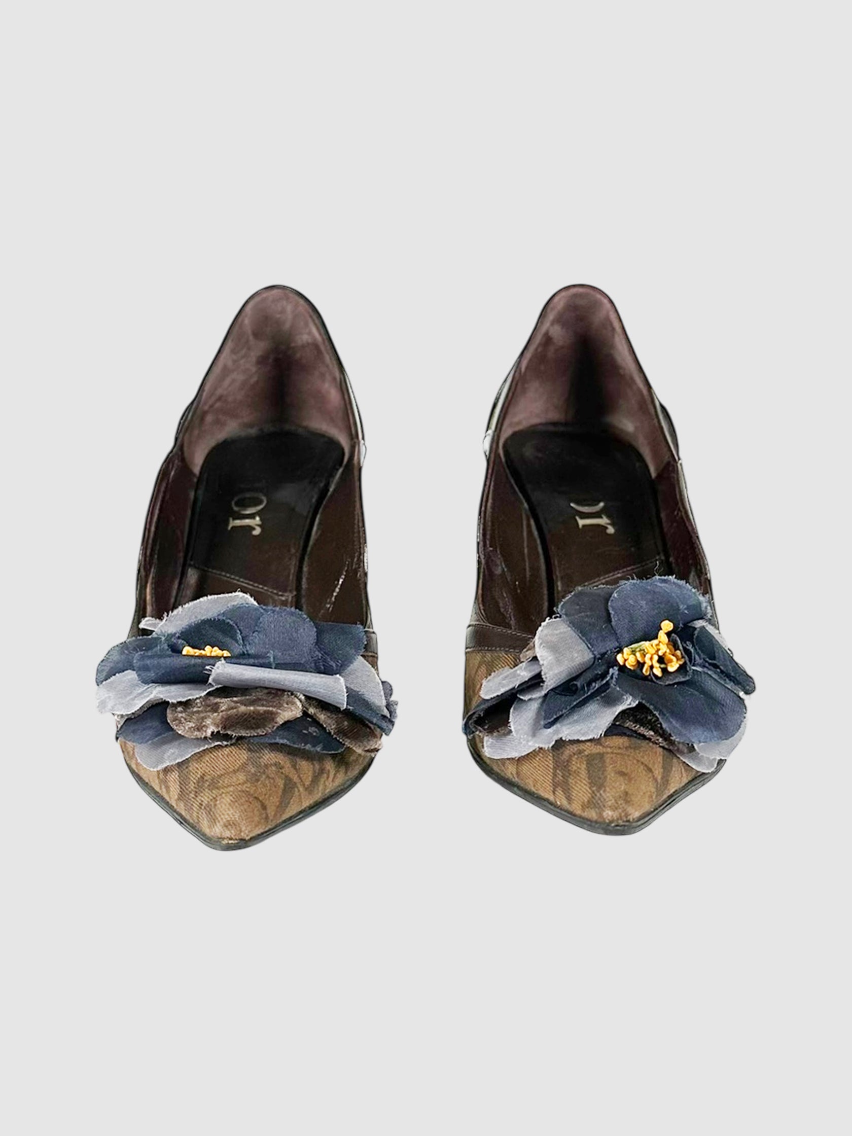 Flower Appliqué Pumps
