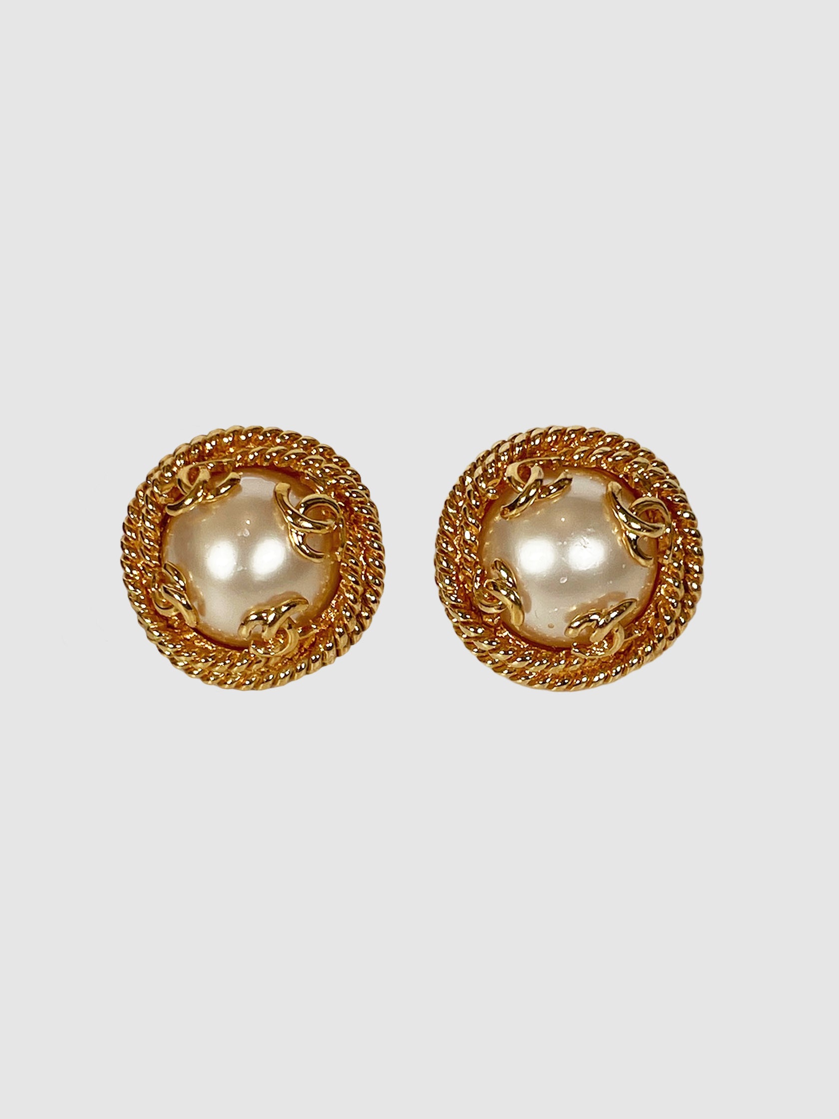 Chain on Faux Pearl Clip-On Earrings