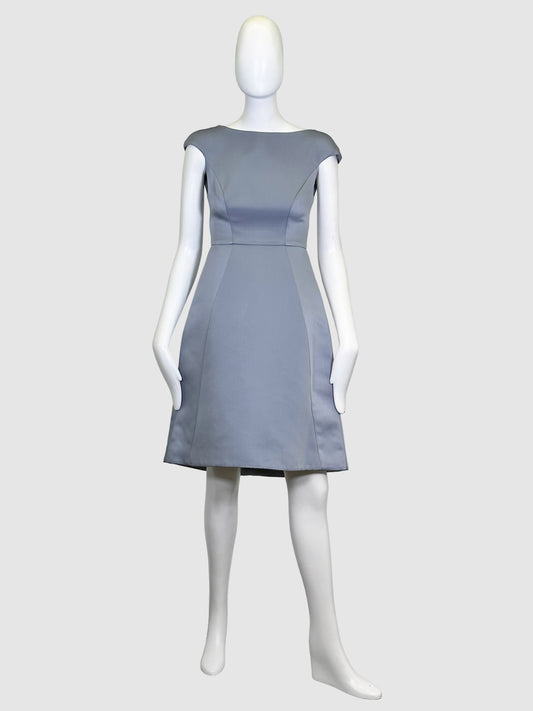 Bateau Neckline Knee-Length Dress - Size 0