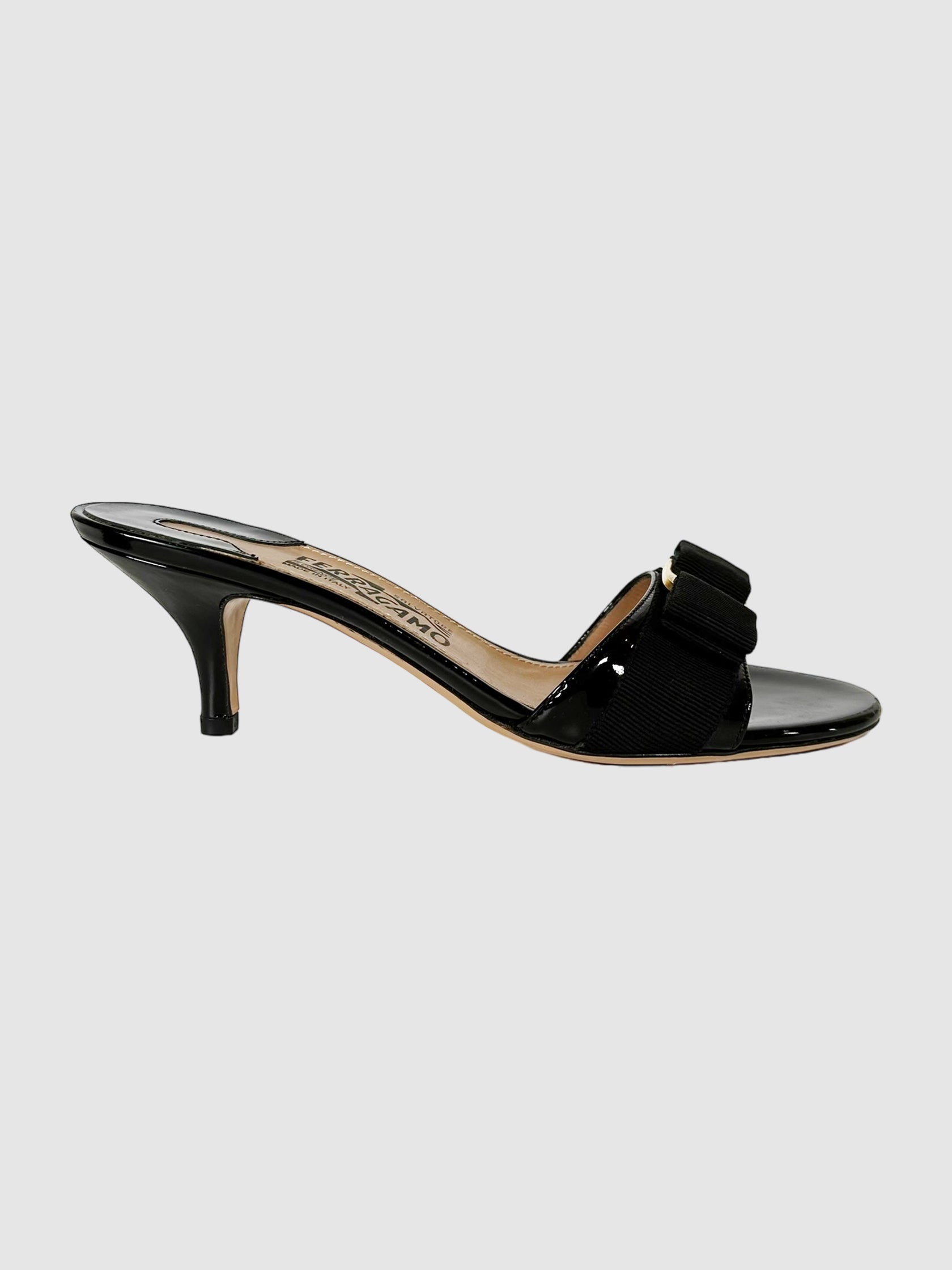 Ferragamo Black Patent Leather Bow Accent Open Toe Kitten Heel Size 6 Consignment Secondhand Designer Luxury Resale Toronto Trendy