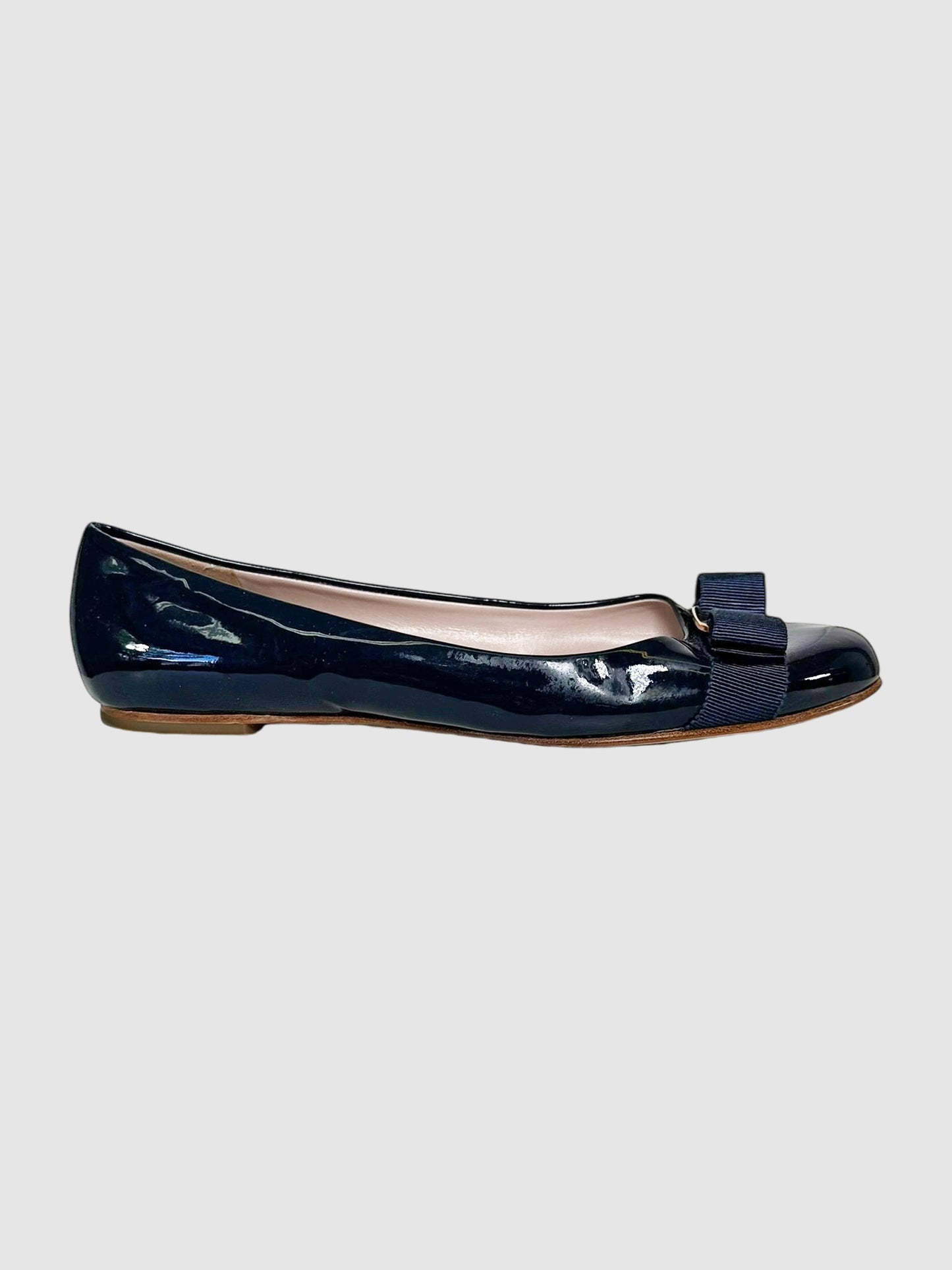 Vara Bow Accent Flats - Size 8.5