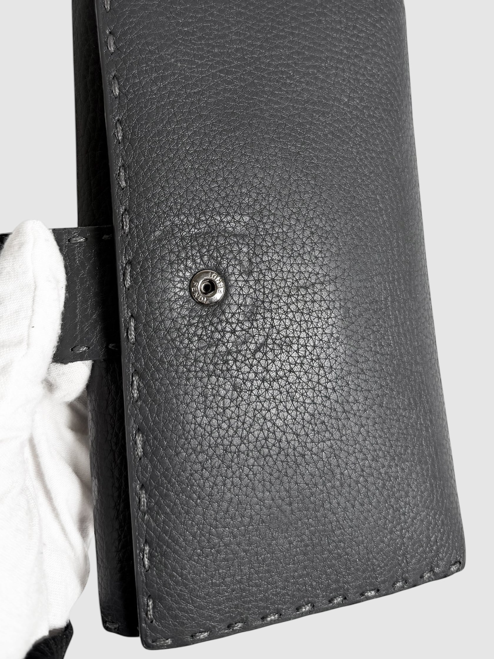 Selleria Peekaboo Wallet