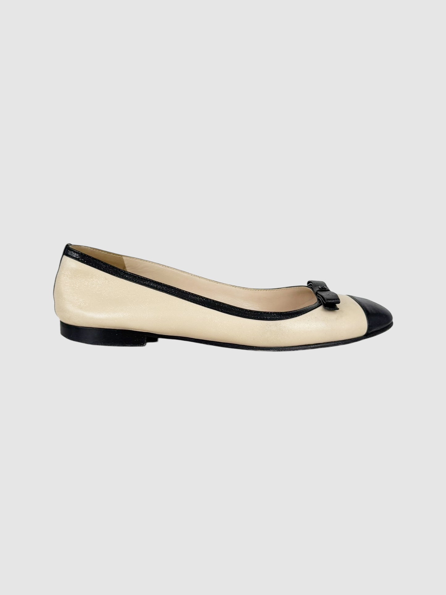 Chanel Cream and Black Leather Cap Toe Ballerina Flats, Size 39 Luxury Designer Resale Shoe Consignment Toronto VSP