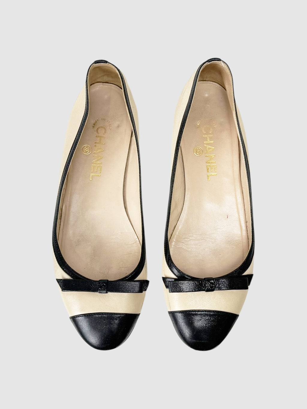Chanel Cream and Black Leather Cap Toe Ballerina Flats, Size 39 Luxury Designer Resale Shoe Consignment Toronto VSP