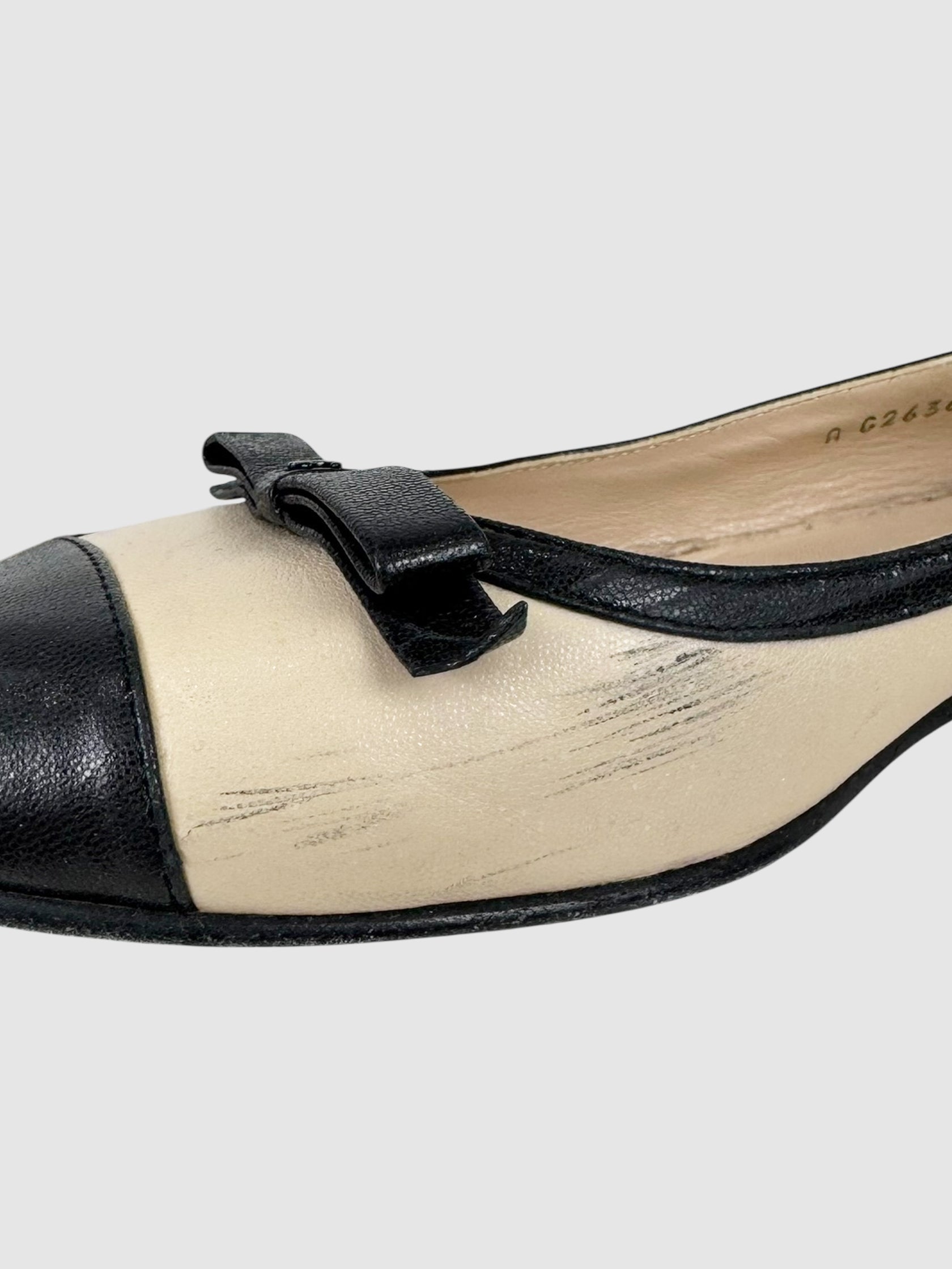 Cap Toe Flats