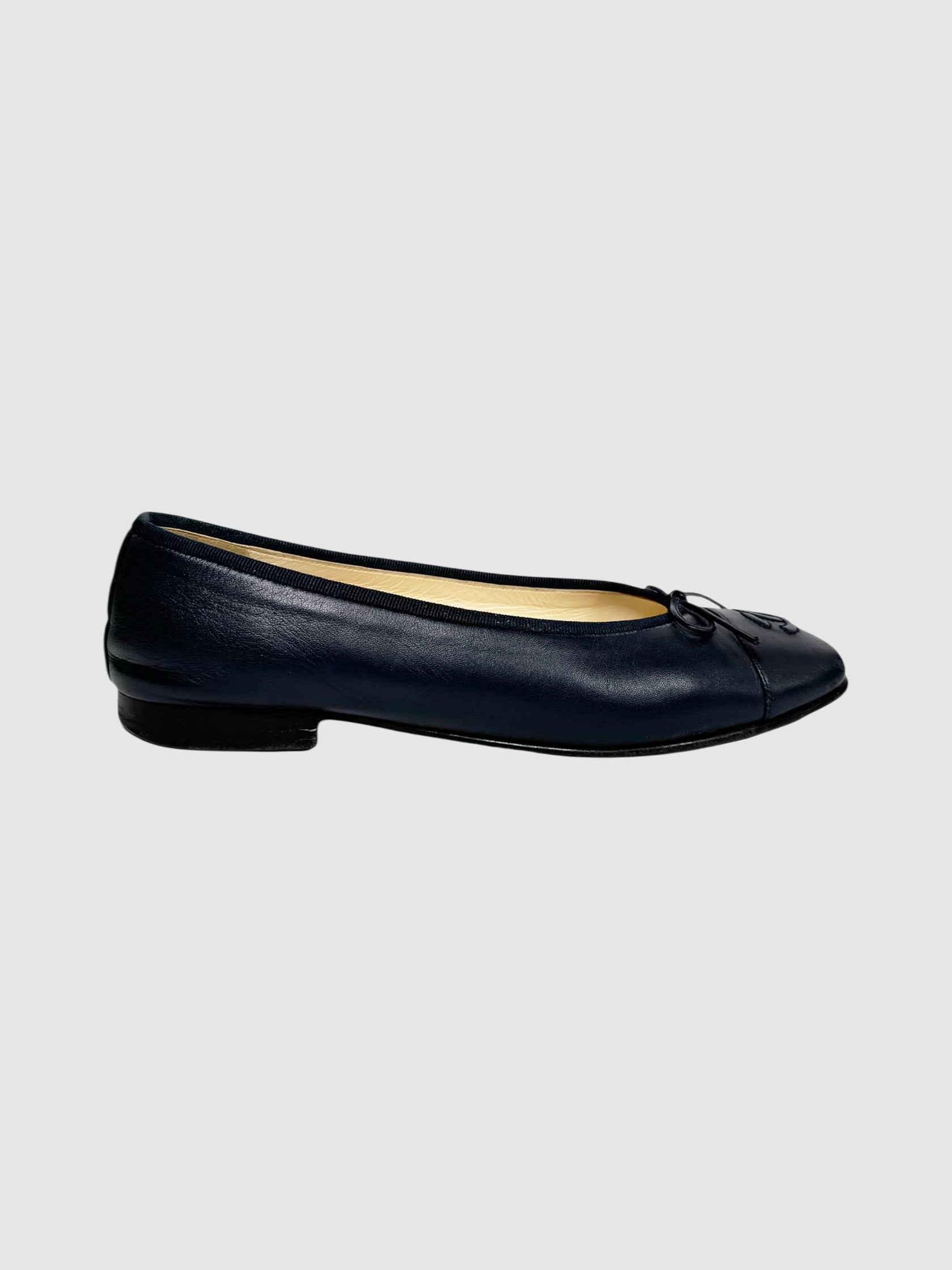 CC Cap Toe Flats
