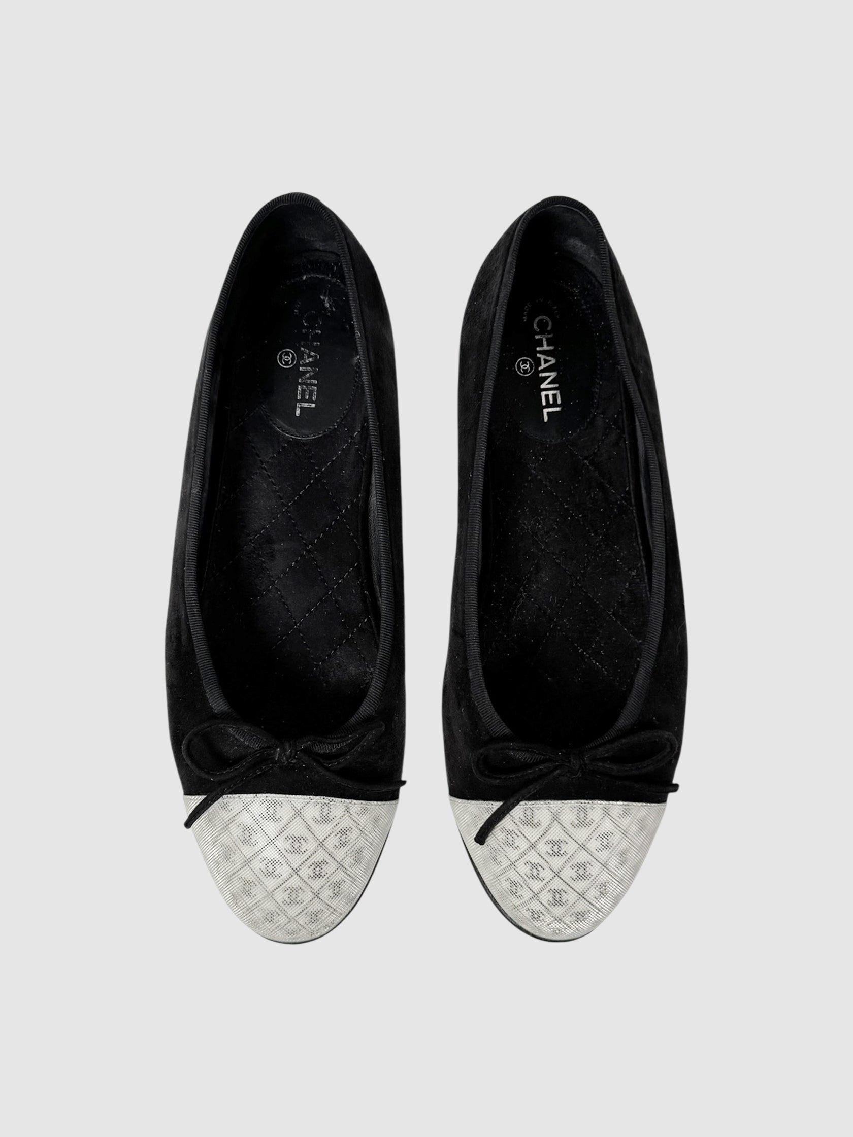 Hologram CC Flats