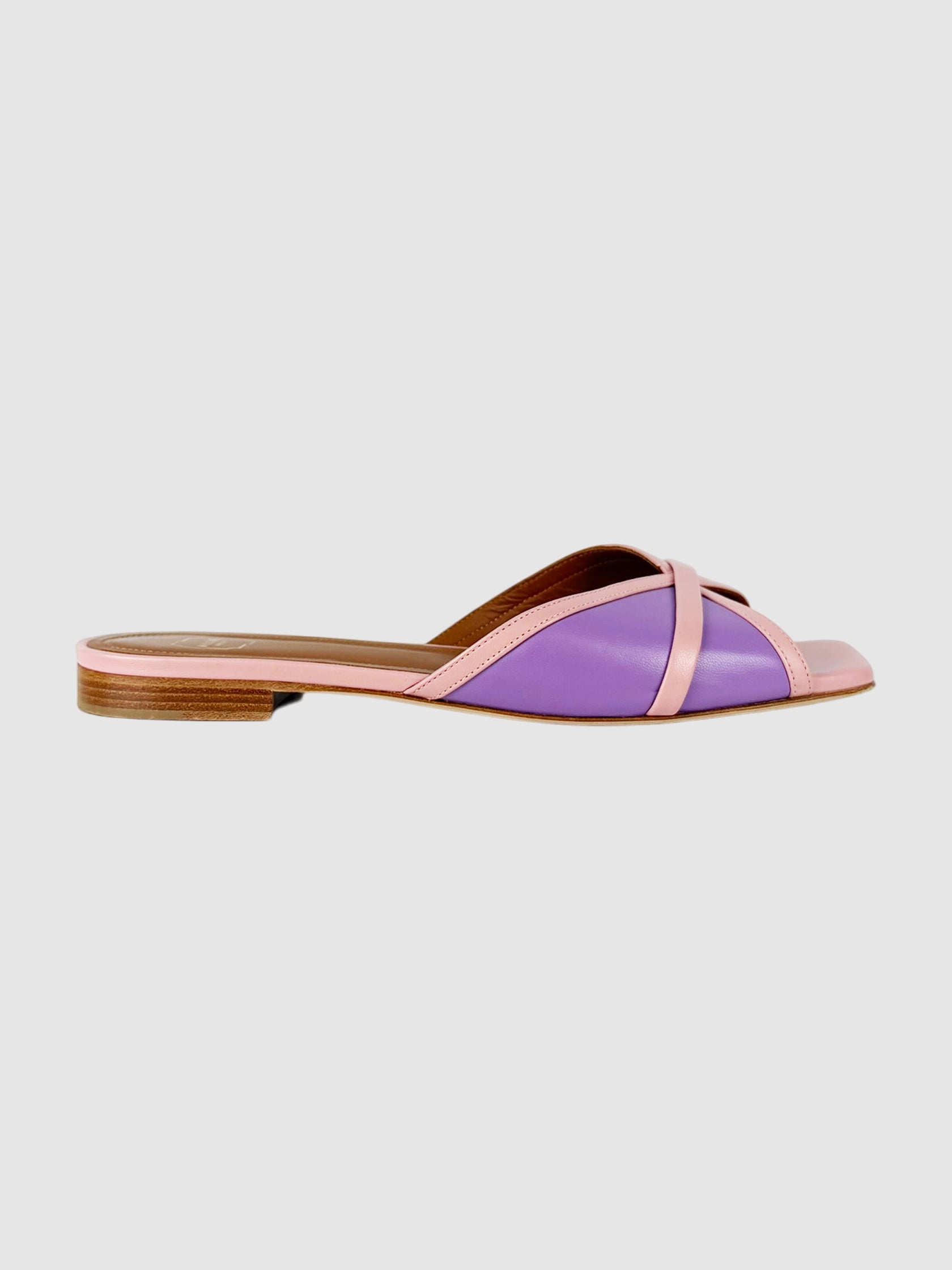 Perla Flat Sandals