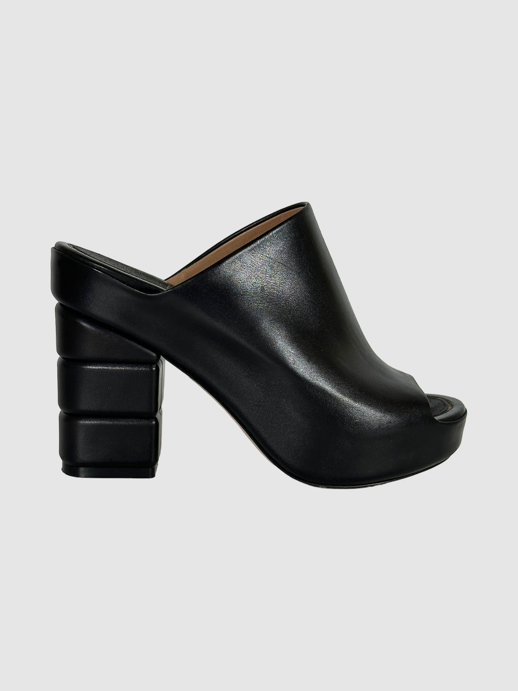 Salvatore Ferragamo Maiella Ferra Platfrom Sandals - Size 6.5