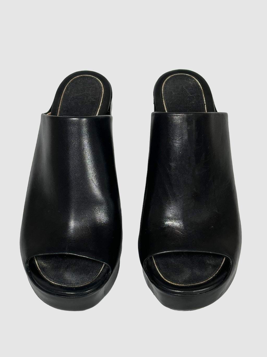 Salvatore Ferragamo Maiella Ferra Platfrom Sandals - Size 6.5