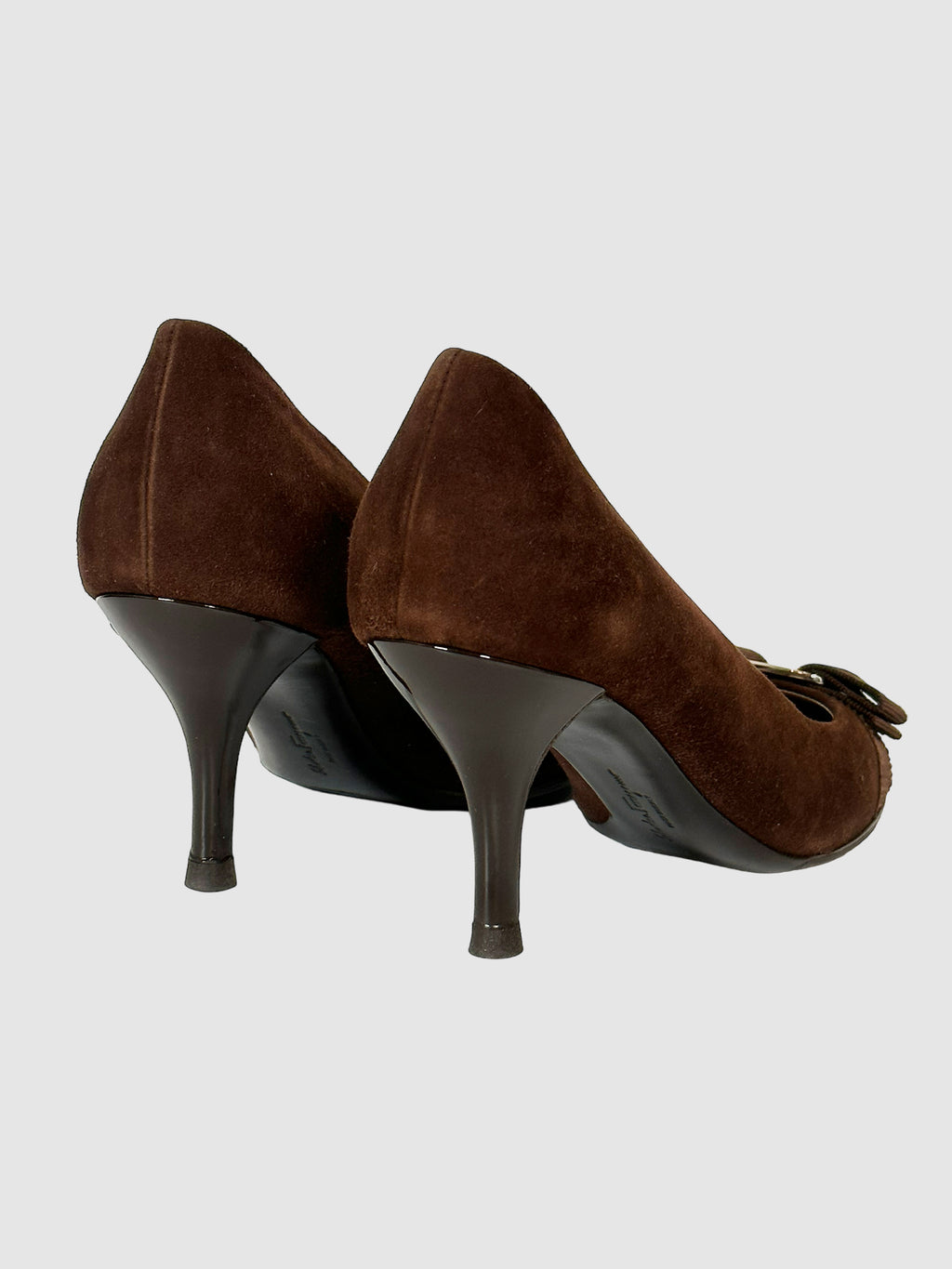 Salvatore Ferragamo Vara Bow Accent Suede Pumps - Size 7