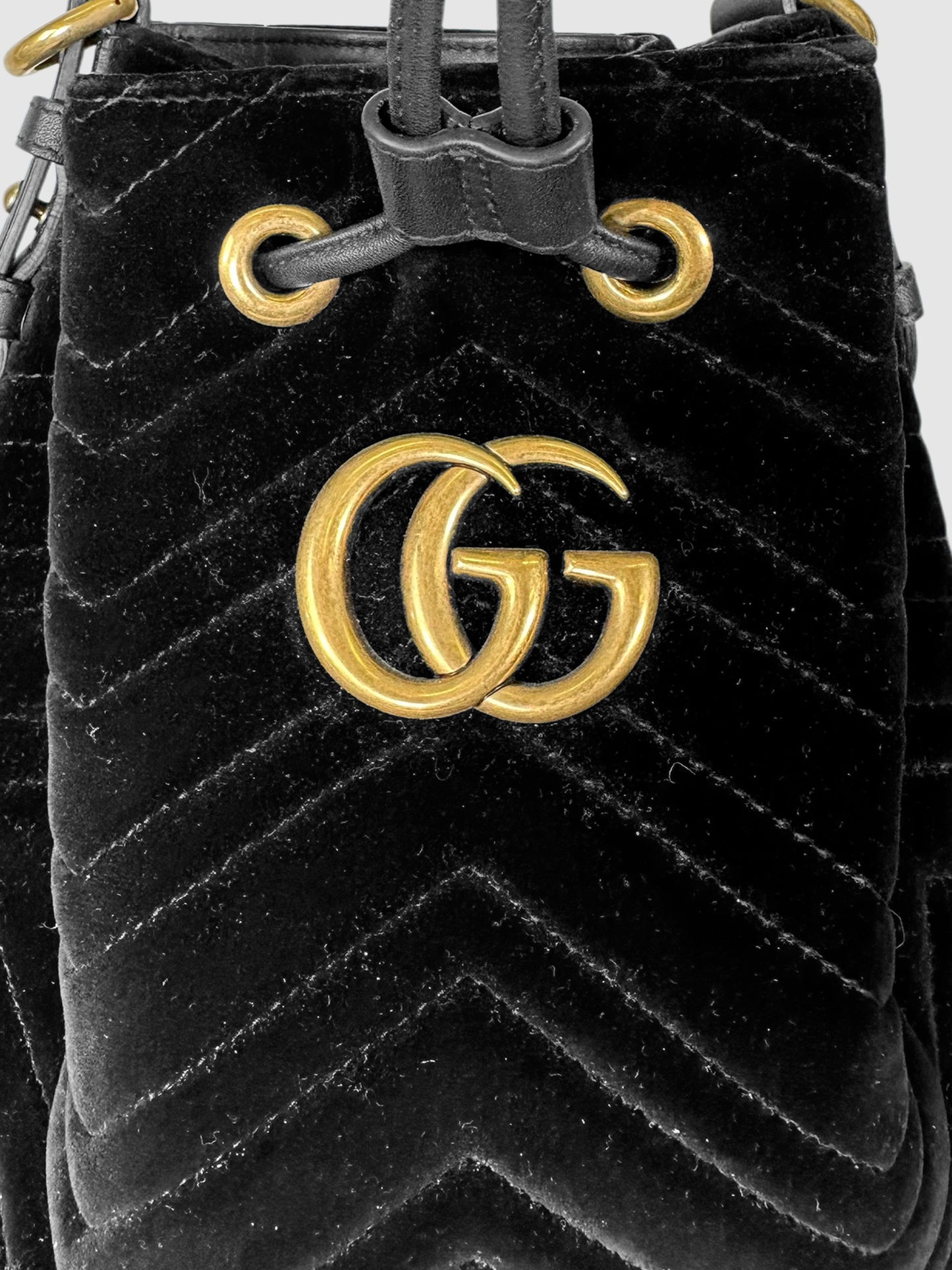 GG Marmont Chevron Bucket Bag