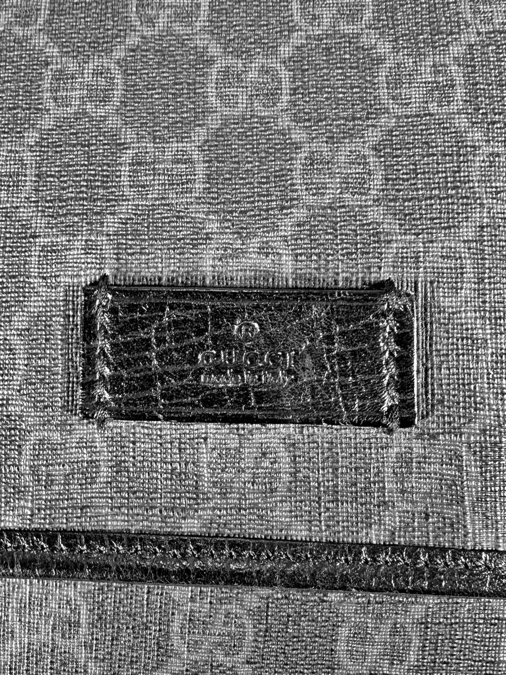 GG Supreme Messenger Flap Bag