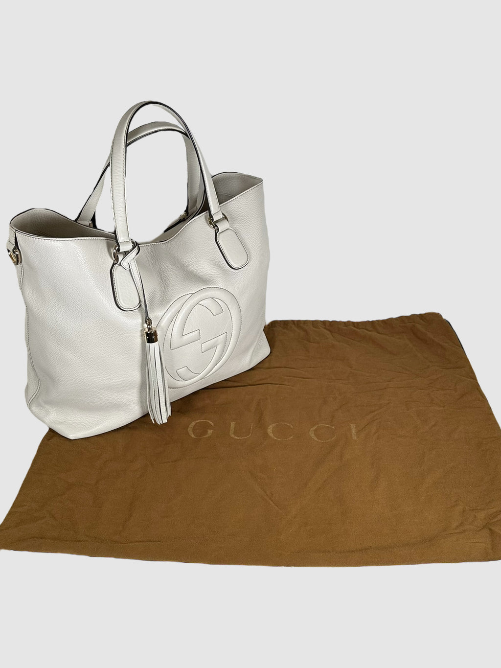 Gucci Off-White Pebbled Leather Soho Cellarius Tote Bag Consignment Secondhand Designer Luxury Resale Toronto Trendy