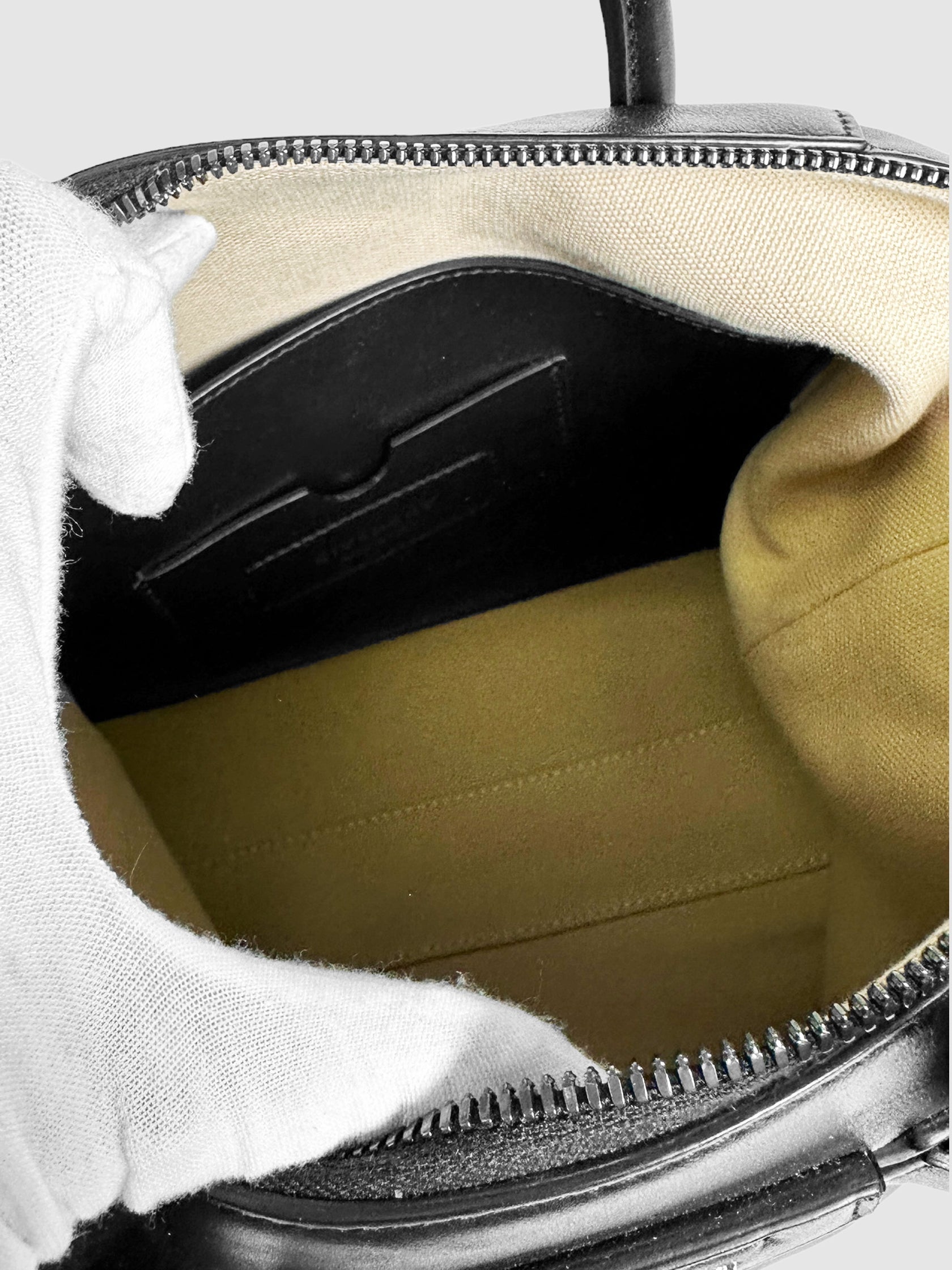 Leather Antigona Soft Bag