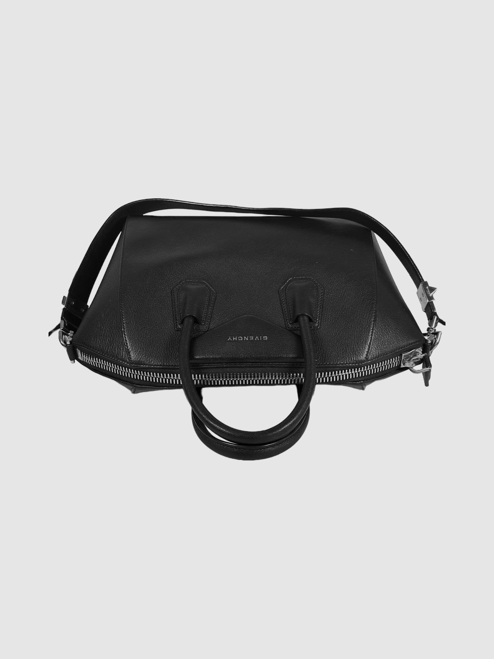 Antigona Handle Bag