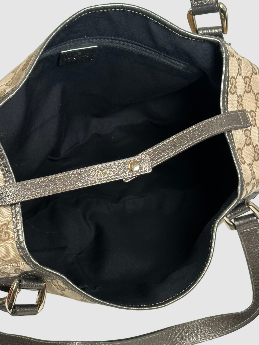 GG Canvas Medium Abbey Shoulder Bag