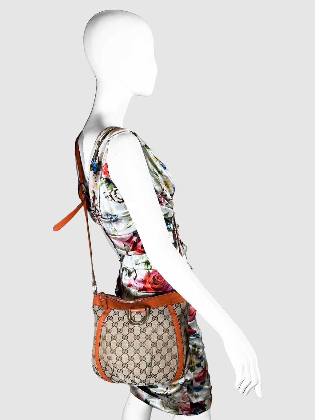 Gucci Brown GG Canvas Abbey D Ring Bag Consignment Secondhand Designer Luxury Resale Toronto Trendy