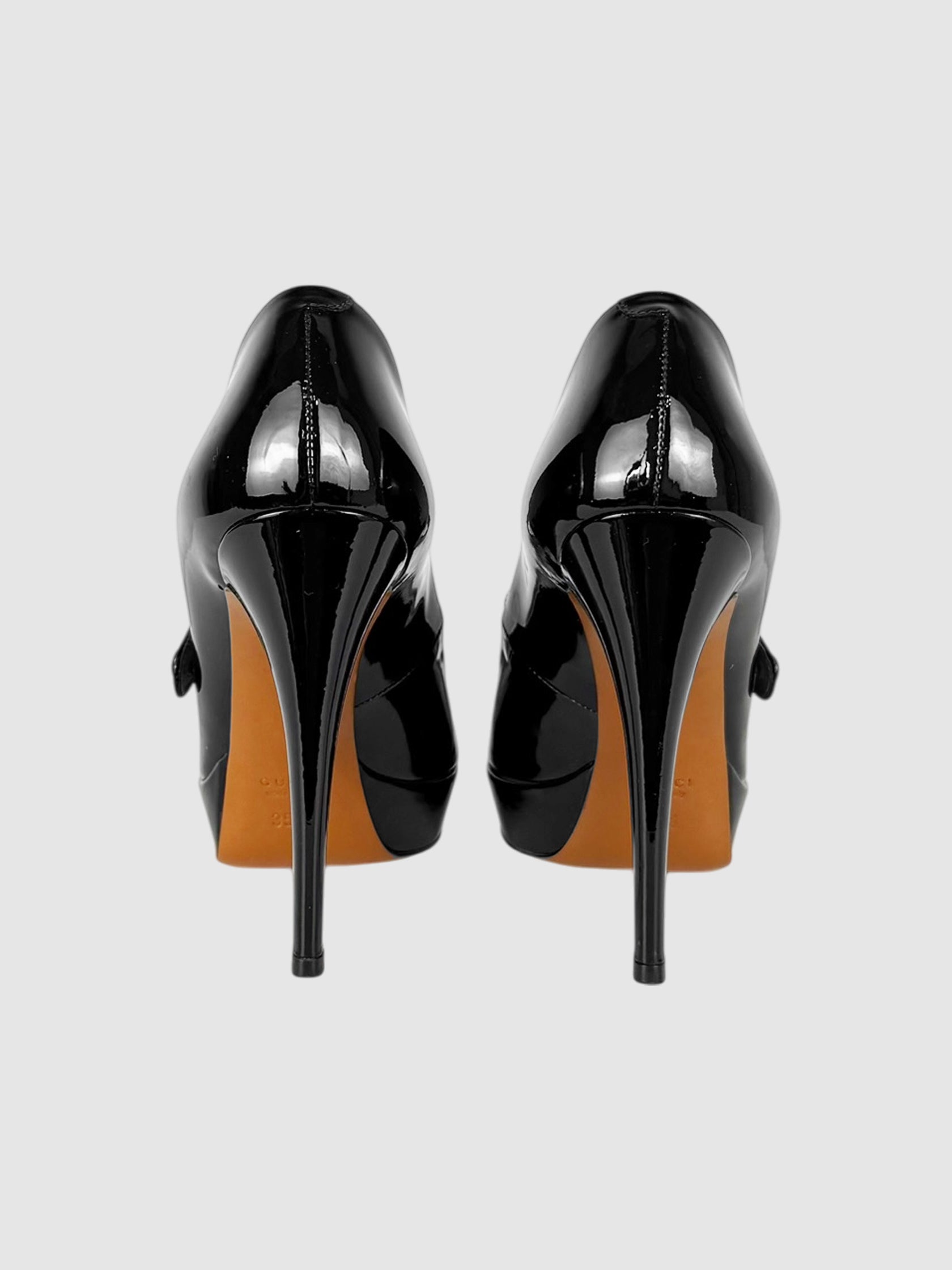 Mary Jane Pumps